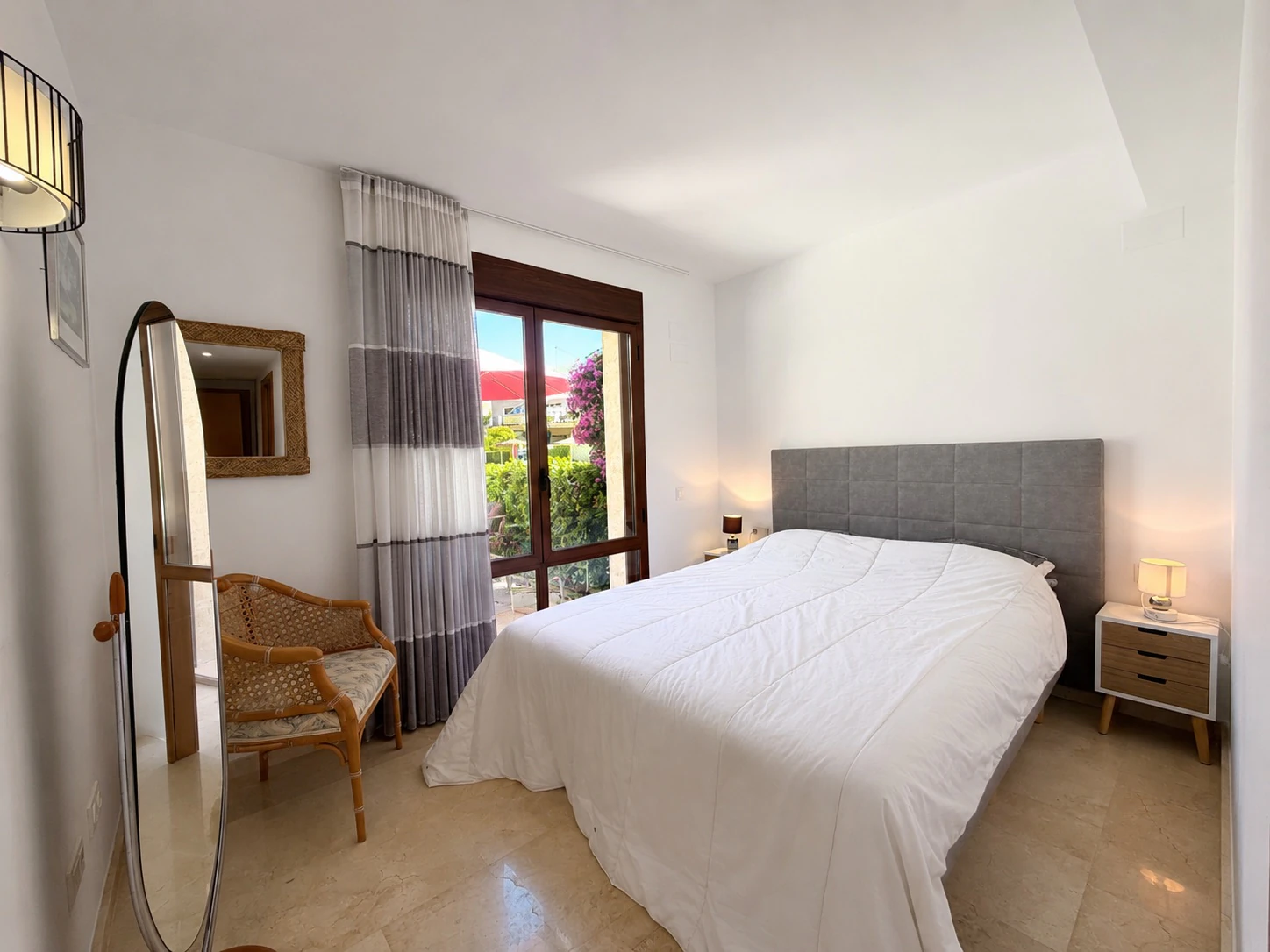 Apartamento en planta baja con amplia terraza en venta en Montemar, Benissa Costa