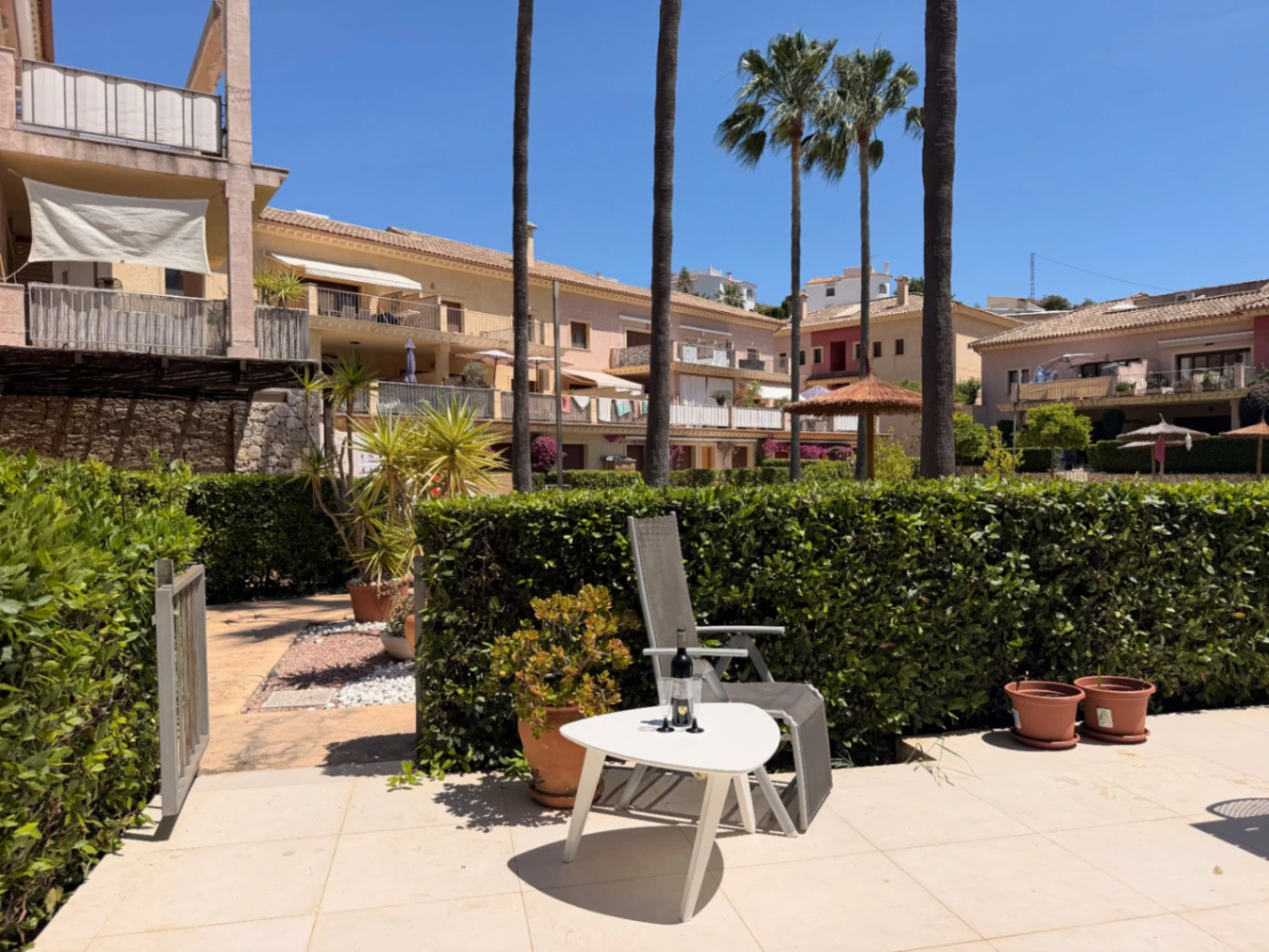 Apartamento en planta baja con amplia terraza en venta en Montemar, Benissa Costa