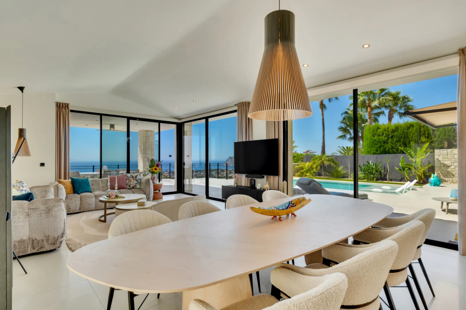 Villa méditerranéenne récemment construite à vendre à Benissa avec vue panoramique sur la mer à 180°