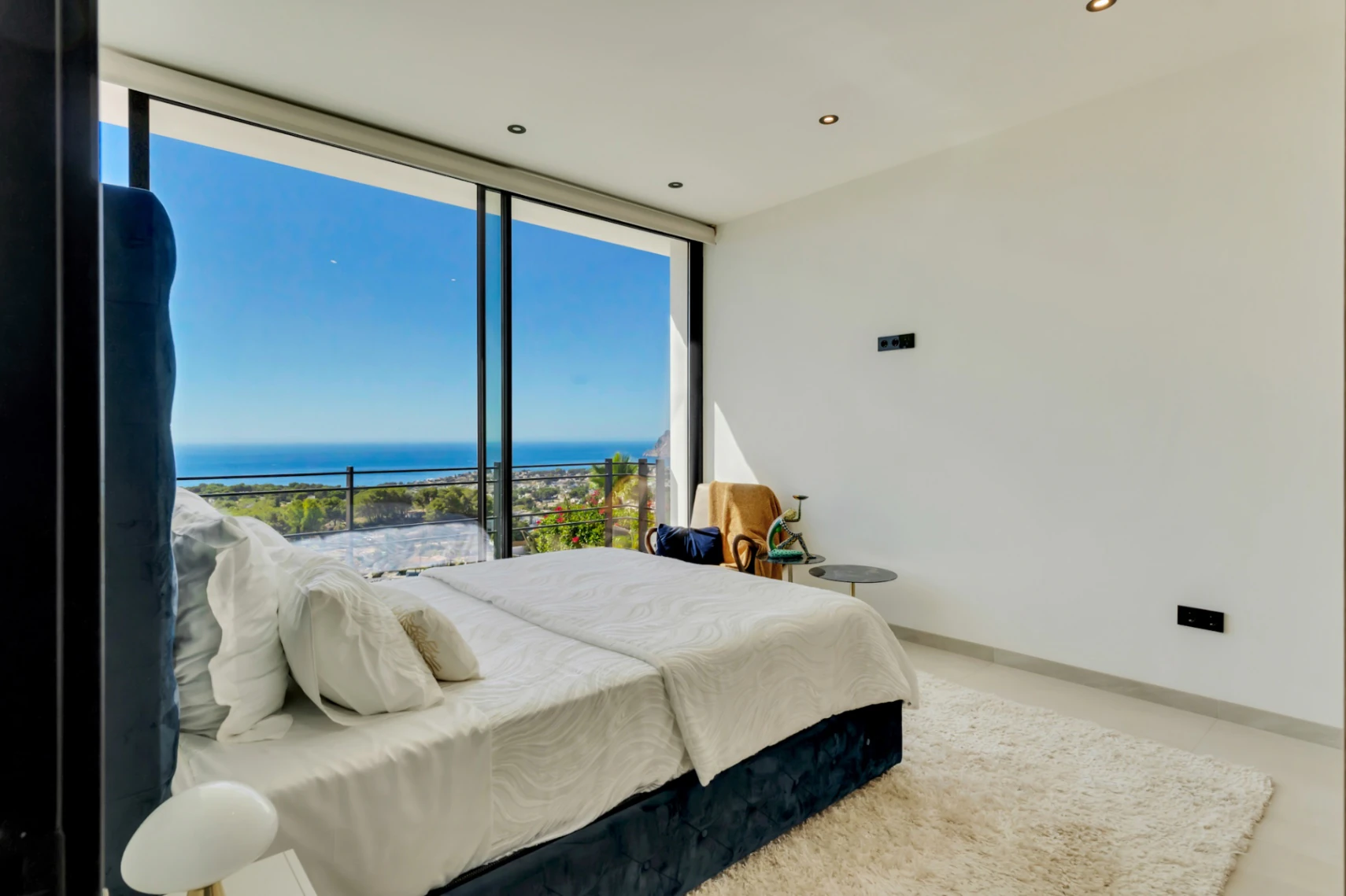 Villa méditerranéenne récemment construite à vendre à Benissa avec vue panoramique sur la mer à 180°