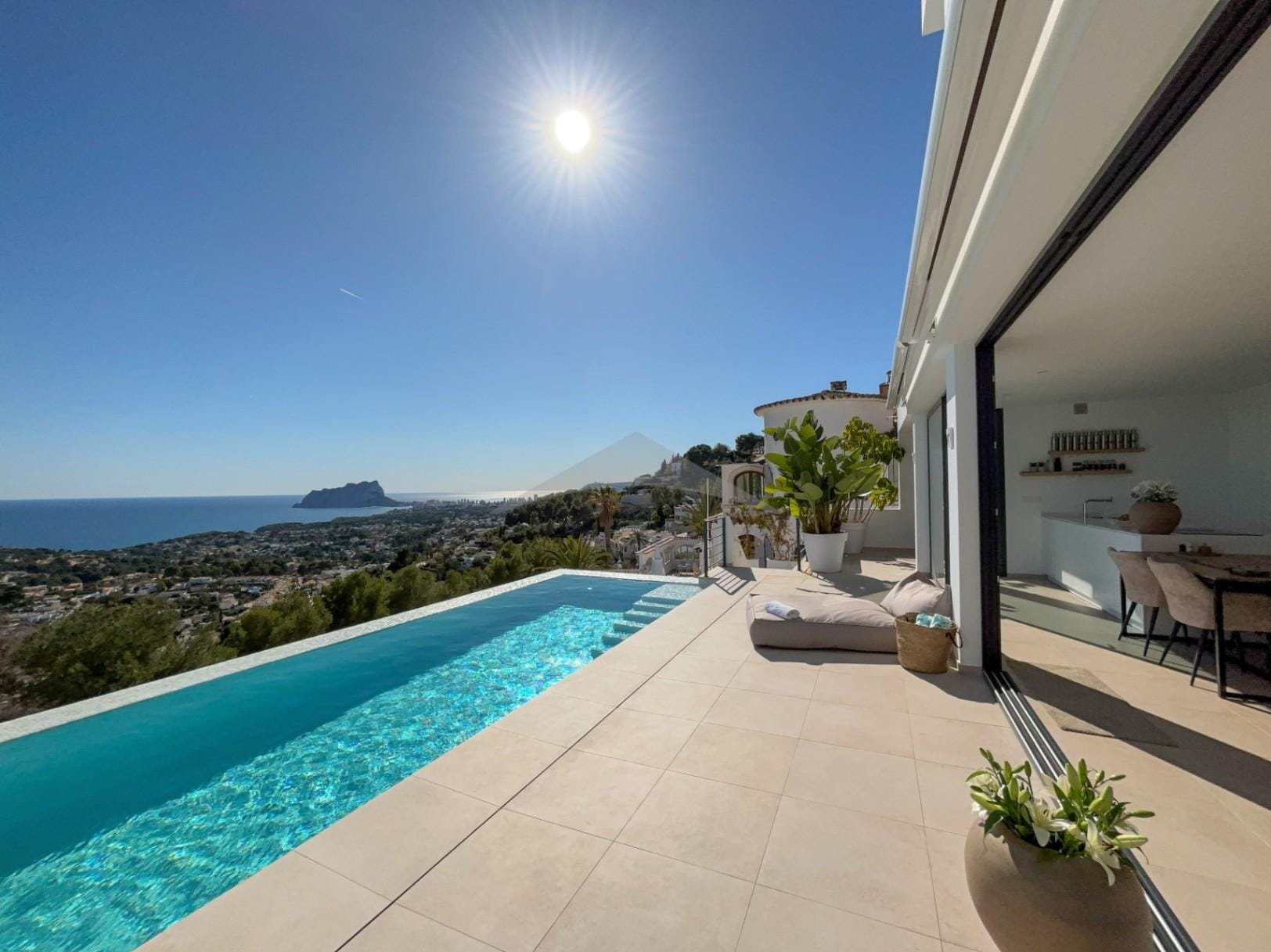 Villa 180° sea views in Moraira