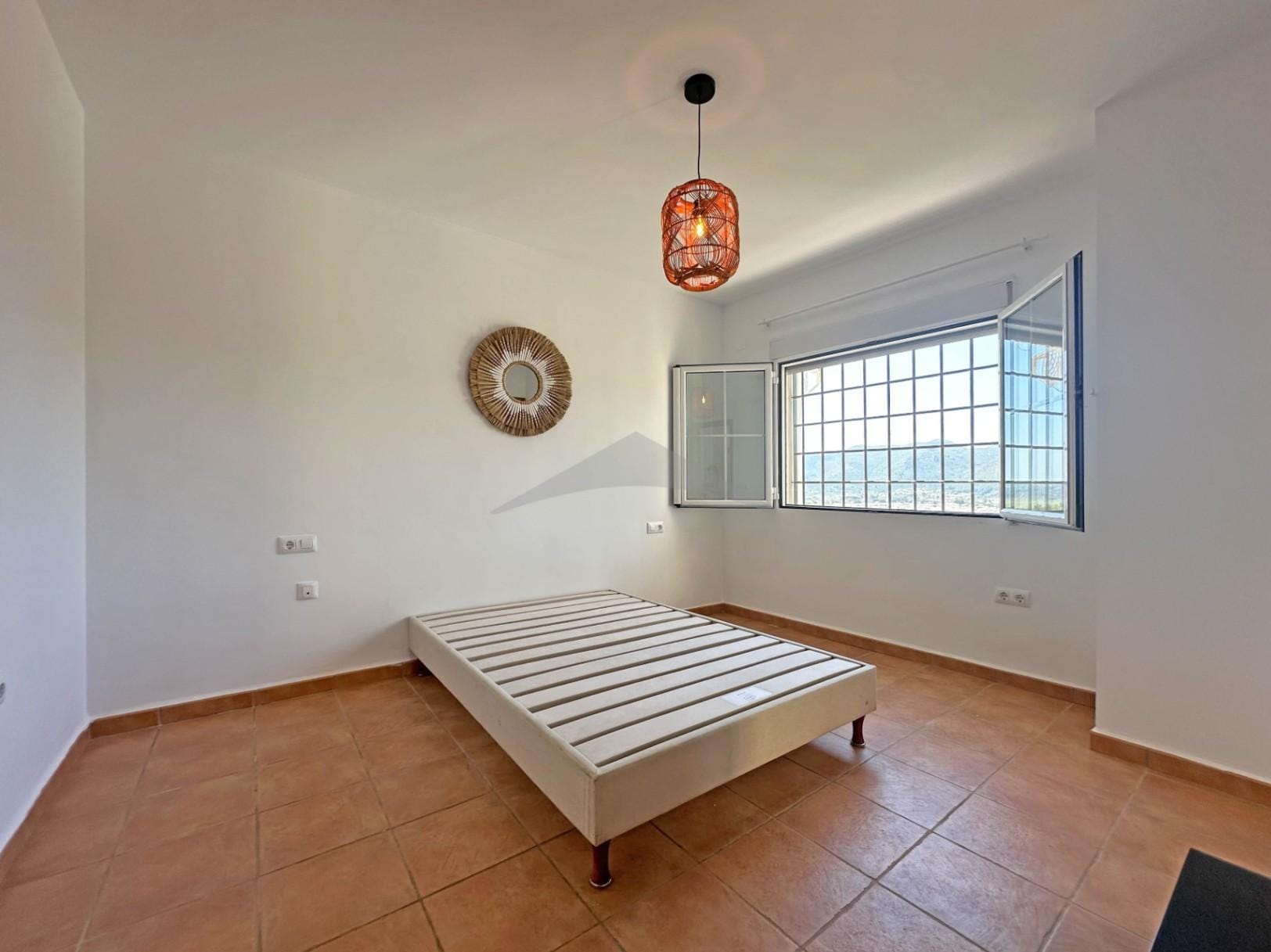 Volledig gerenoveerde villa met panoramisch uitzicht in Xaló