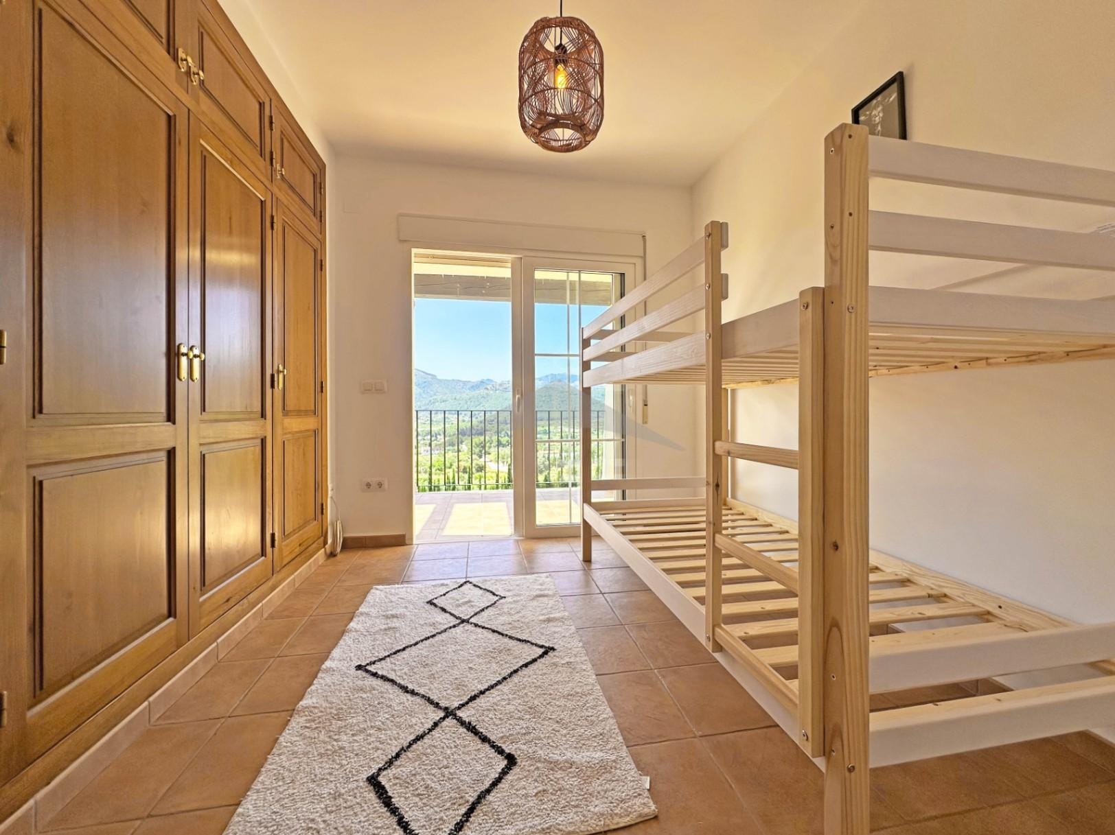 Volledig gerenoveerde villa met panoramisch uitzicht in Xaló