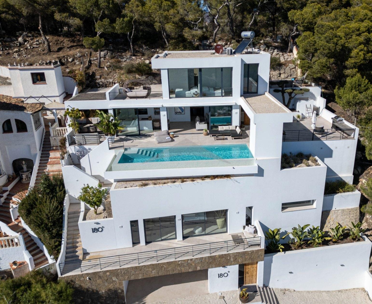 Villa 180° sea views in Moraira