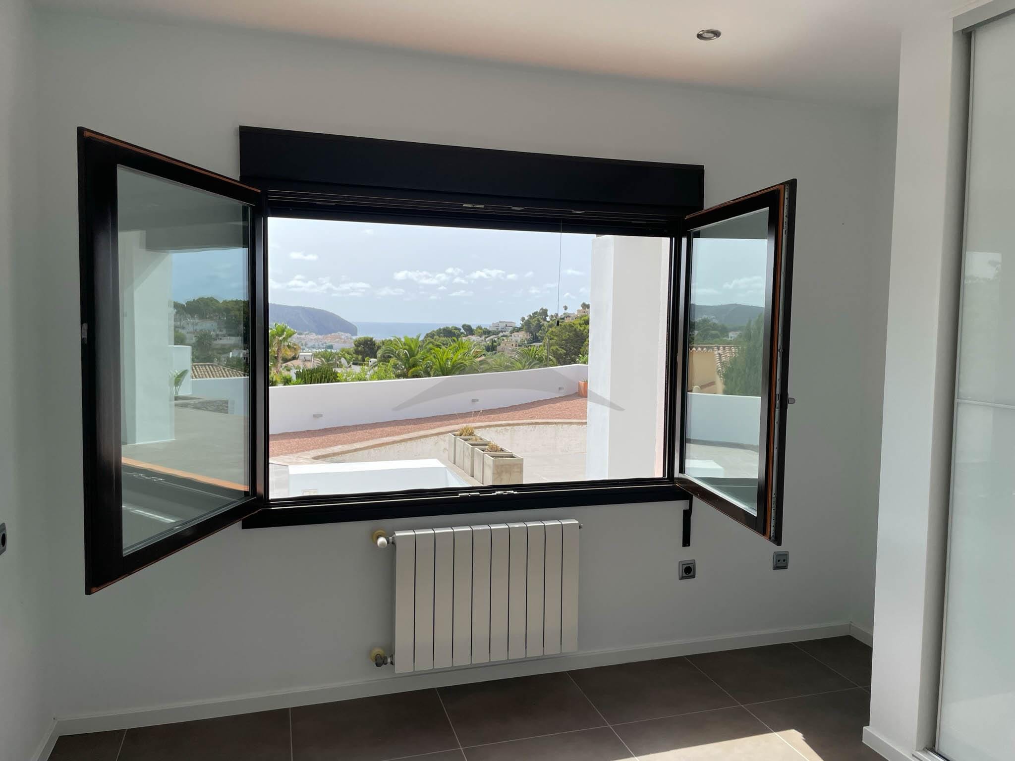 Mediterrane villa met uitzicht op zee te koop in Moraira