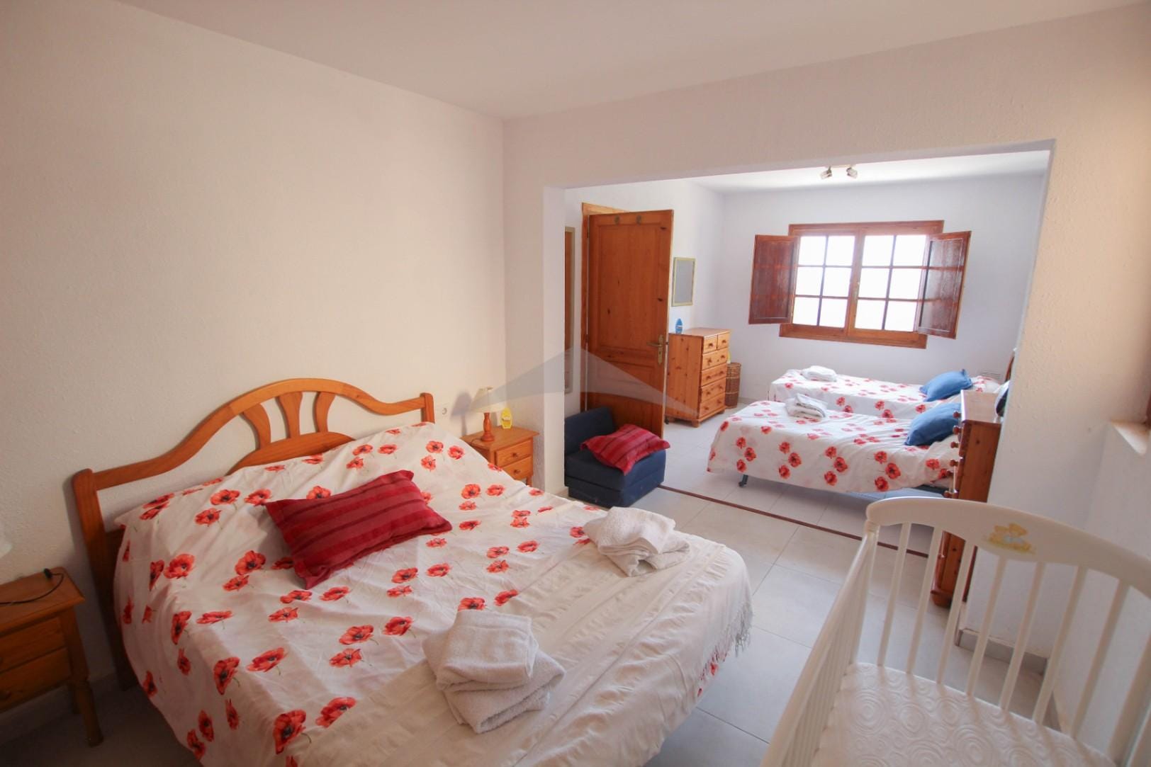Half vrijstaand huis met uitzicht op zee te koop in Moraira