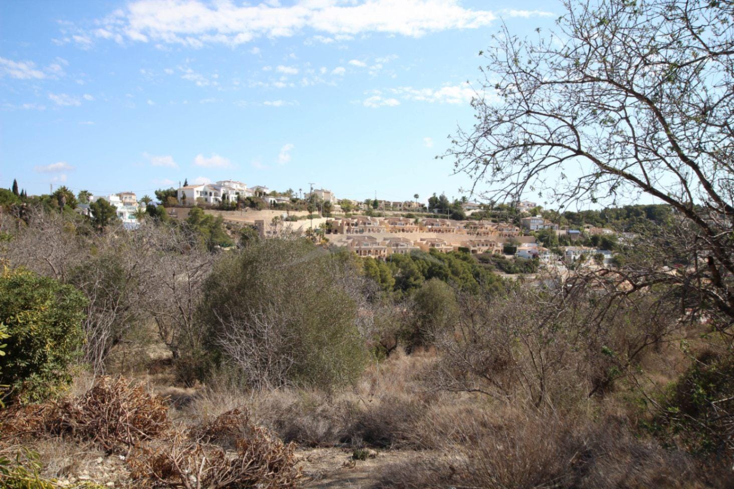 Half vrijstaand huis met uitzicht op zee te koop in Moraira