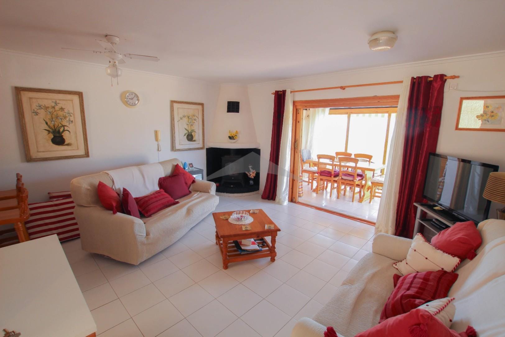 Half vrijstaand huis met uitzicht op zee te koop in Moraira