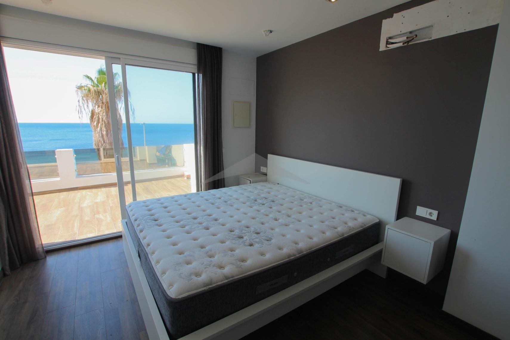 Appartement aan de eerste zeelijn, Moraira.
