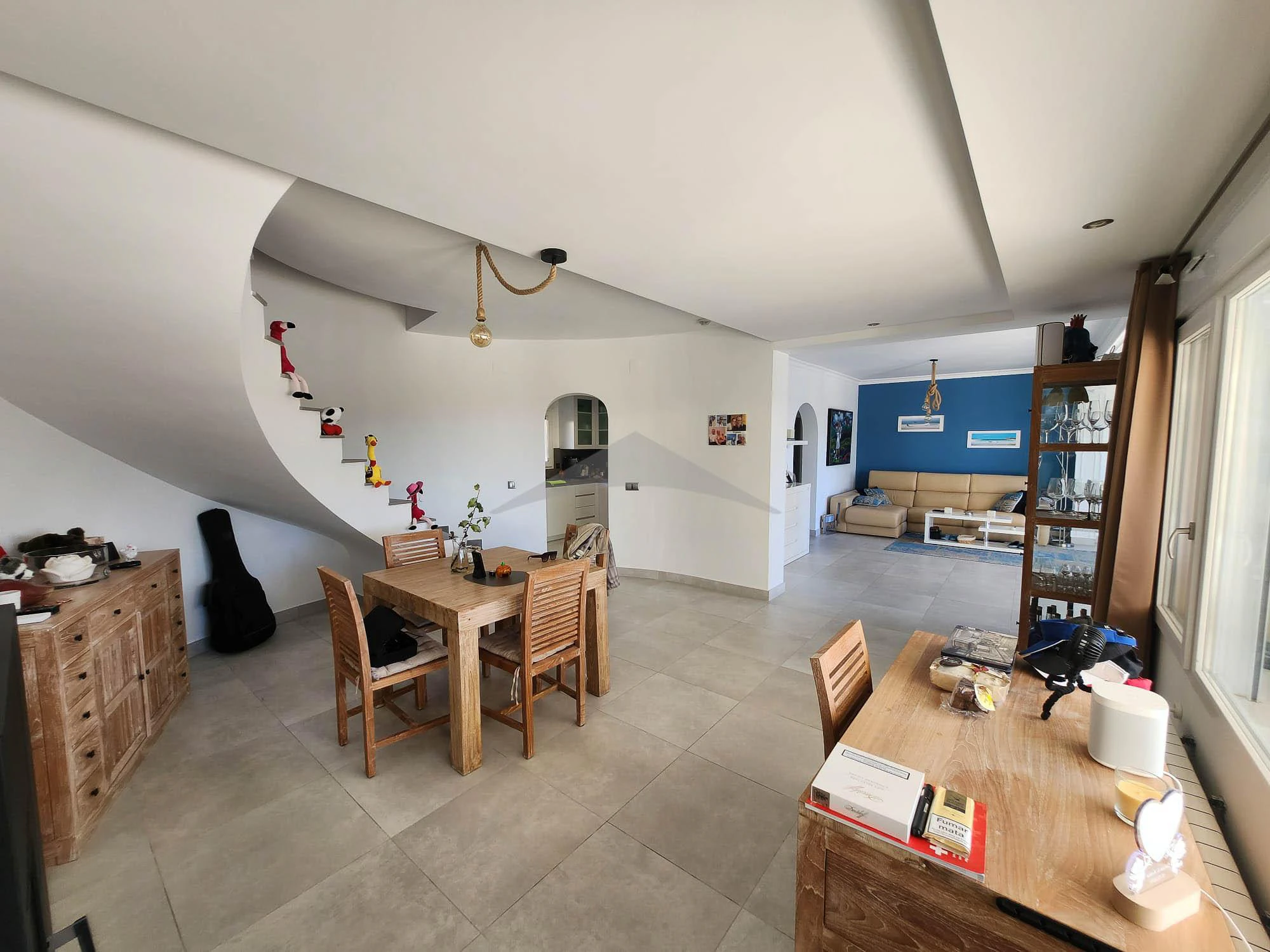 Magnifieke villa te koop met panoramisch uitzicht op zee