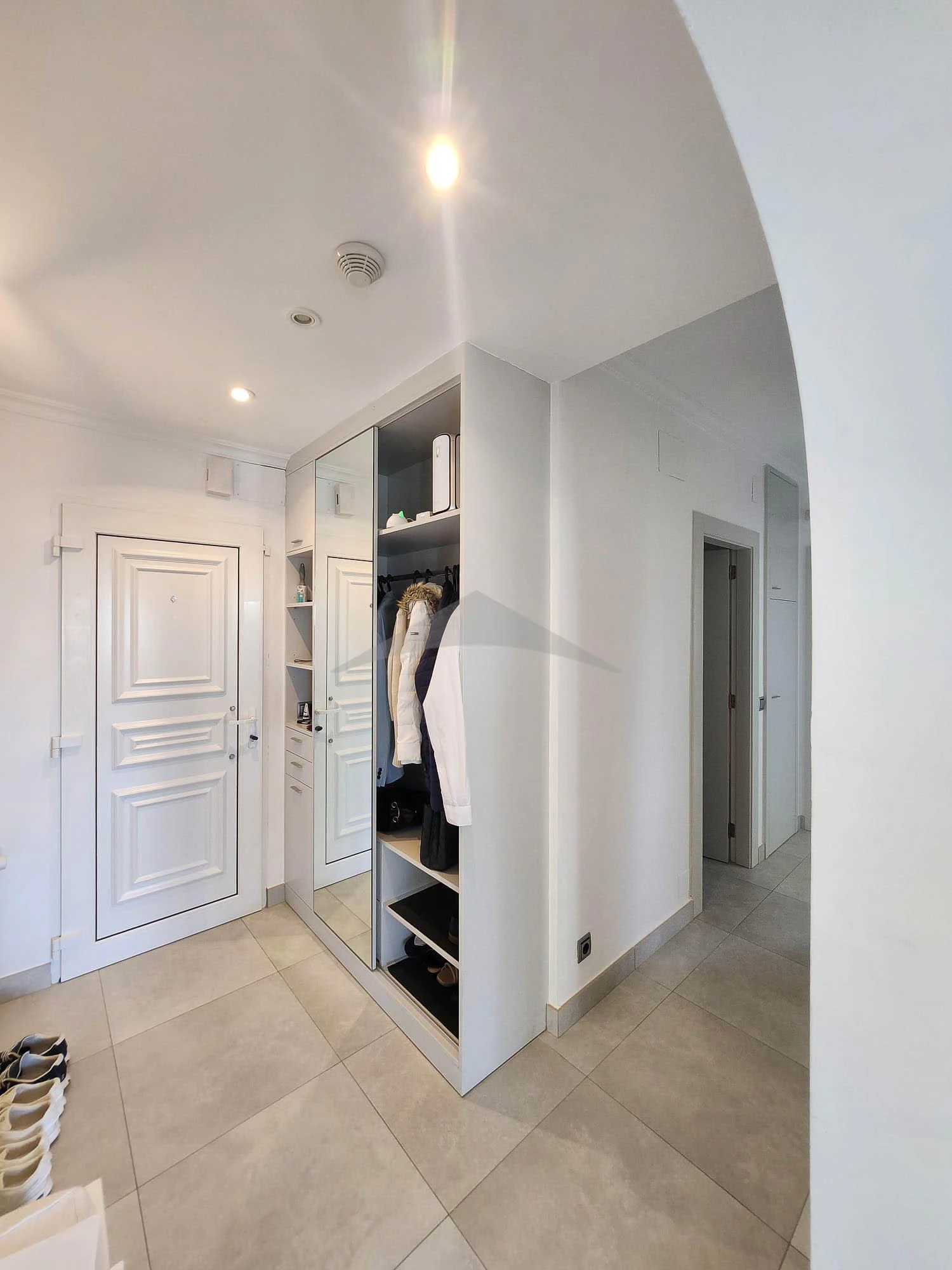 Magnifieke villa te koop met panoramisch uitzicht op zee