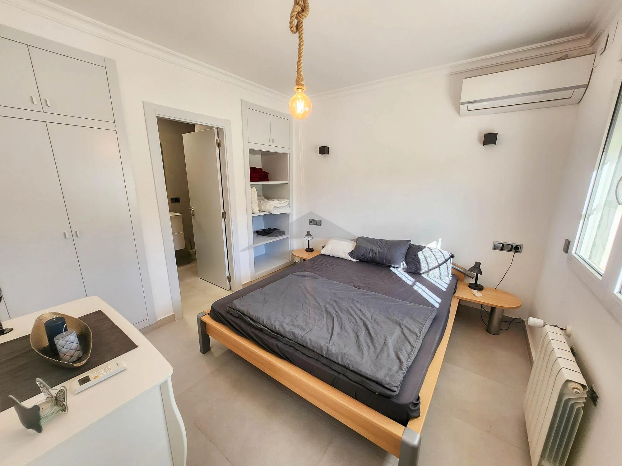 Magnifieke villa te koop met panoramisch uitzicht op zee