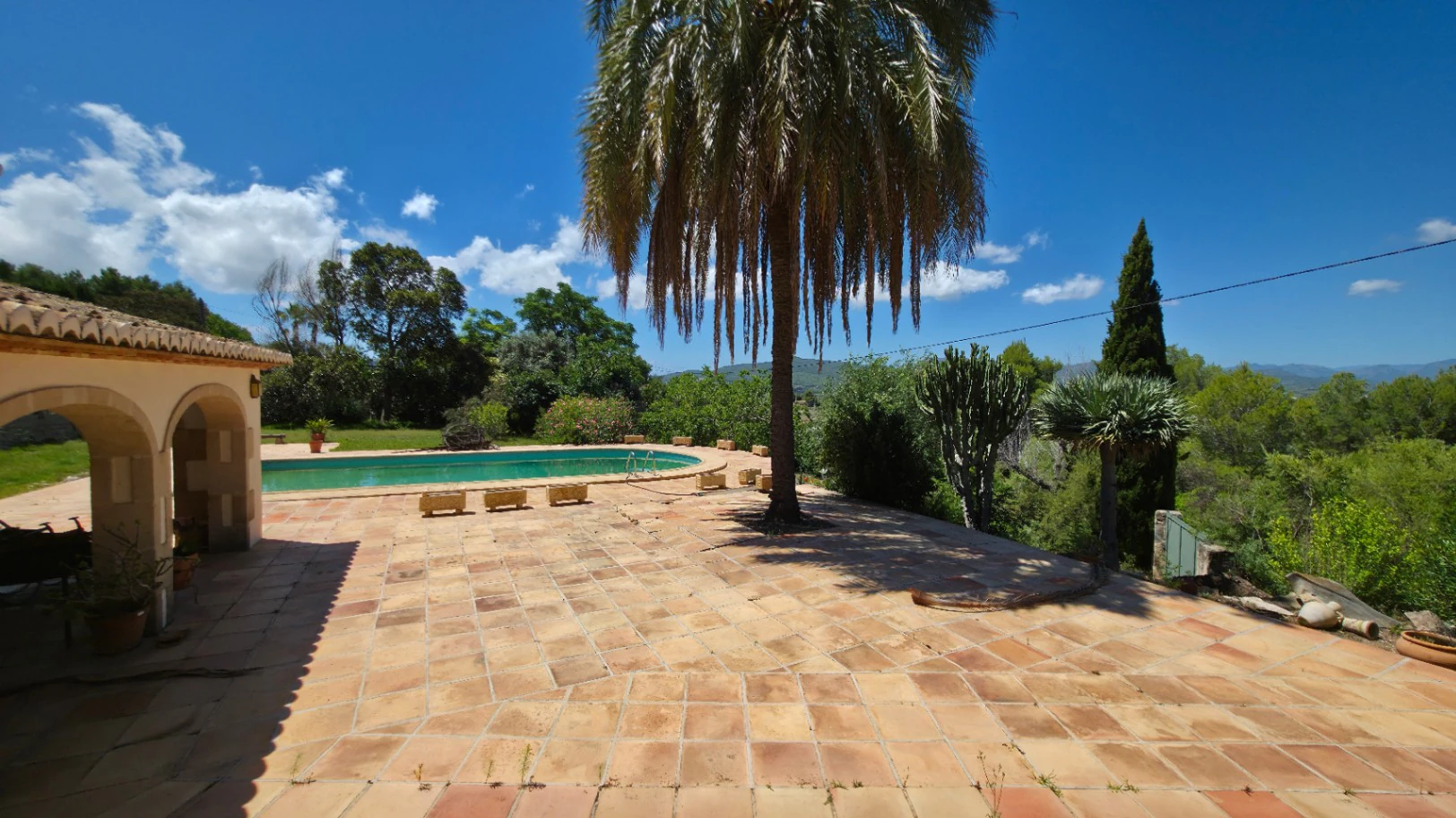 Villa en venta en Jávea, zona Montgó con parcela de 3889m2