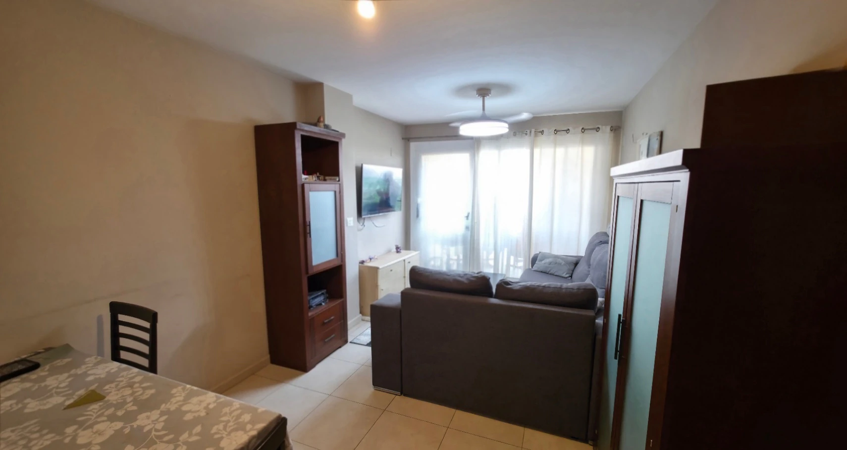 Se vende planta baja en Av.Augusta de 3 habitaciones