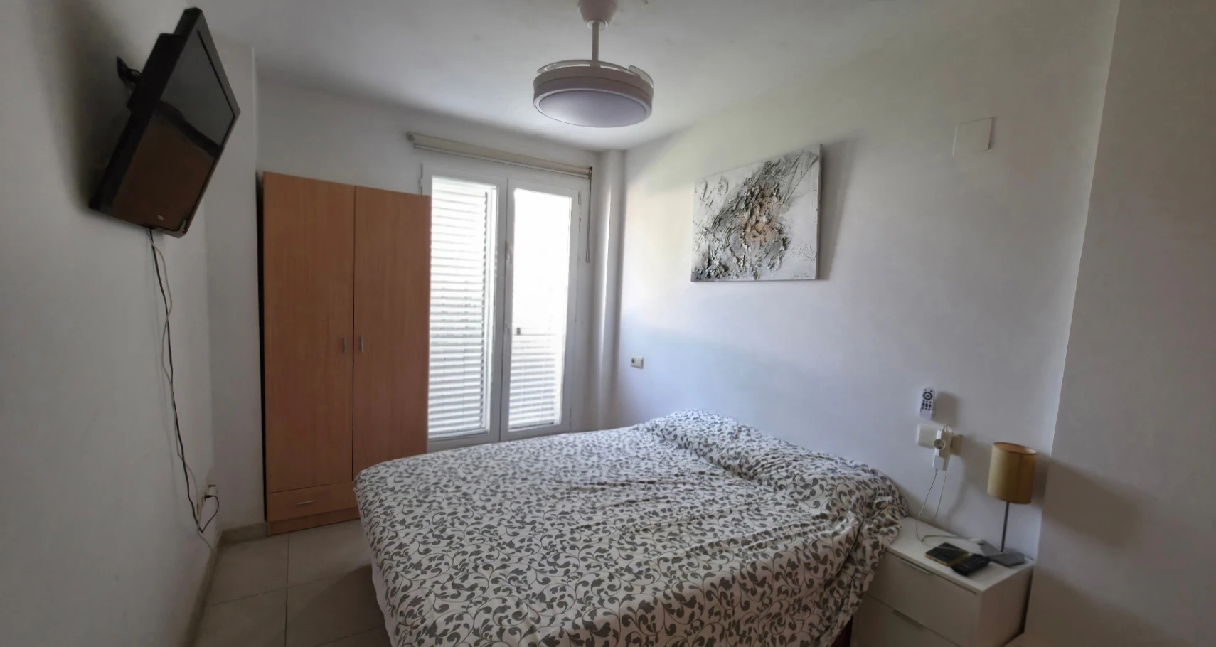 Se vende planta baja en Av.Augusta de 3 habitaciones