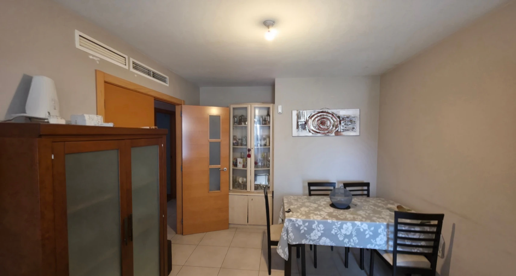 Se vende planta baja en Av.Augusta de 3 habitaciones