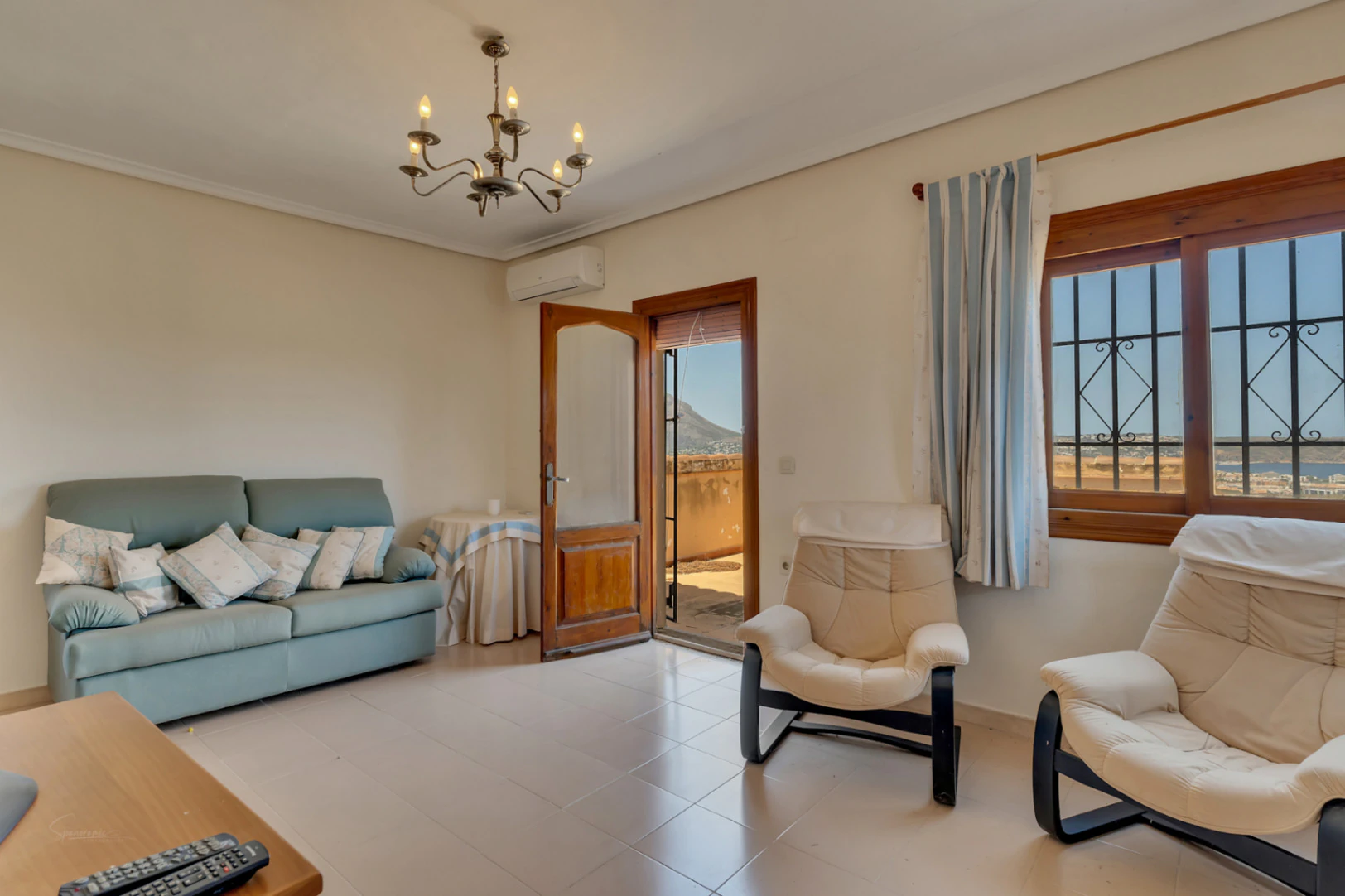 VILLA MEDITERRANEA CON VISTAS IMPRESIONANTES DE JÁVEA