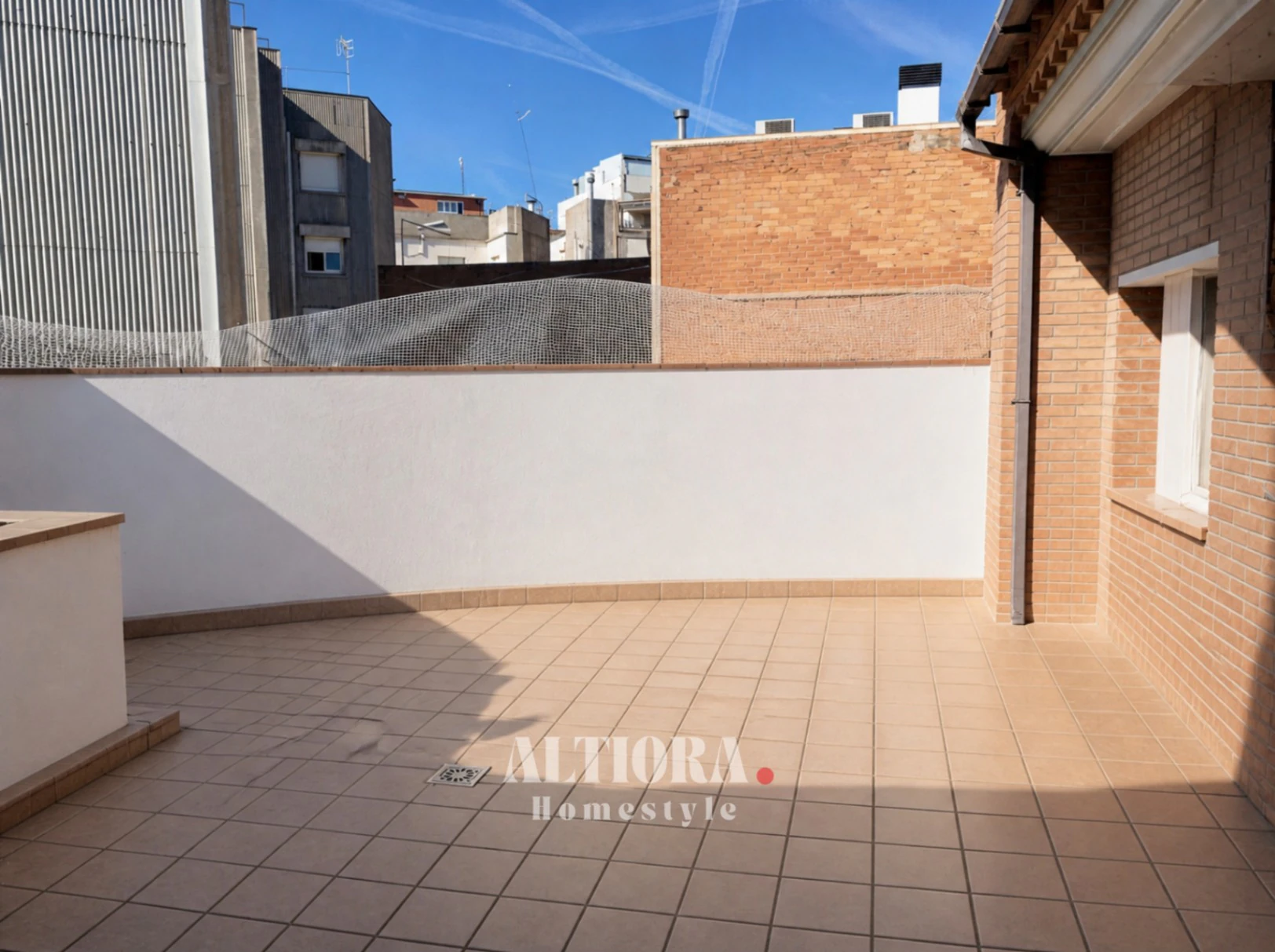 Casa adosada en Blanes  junto al mar con enorme terraza