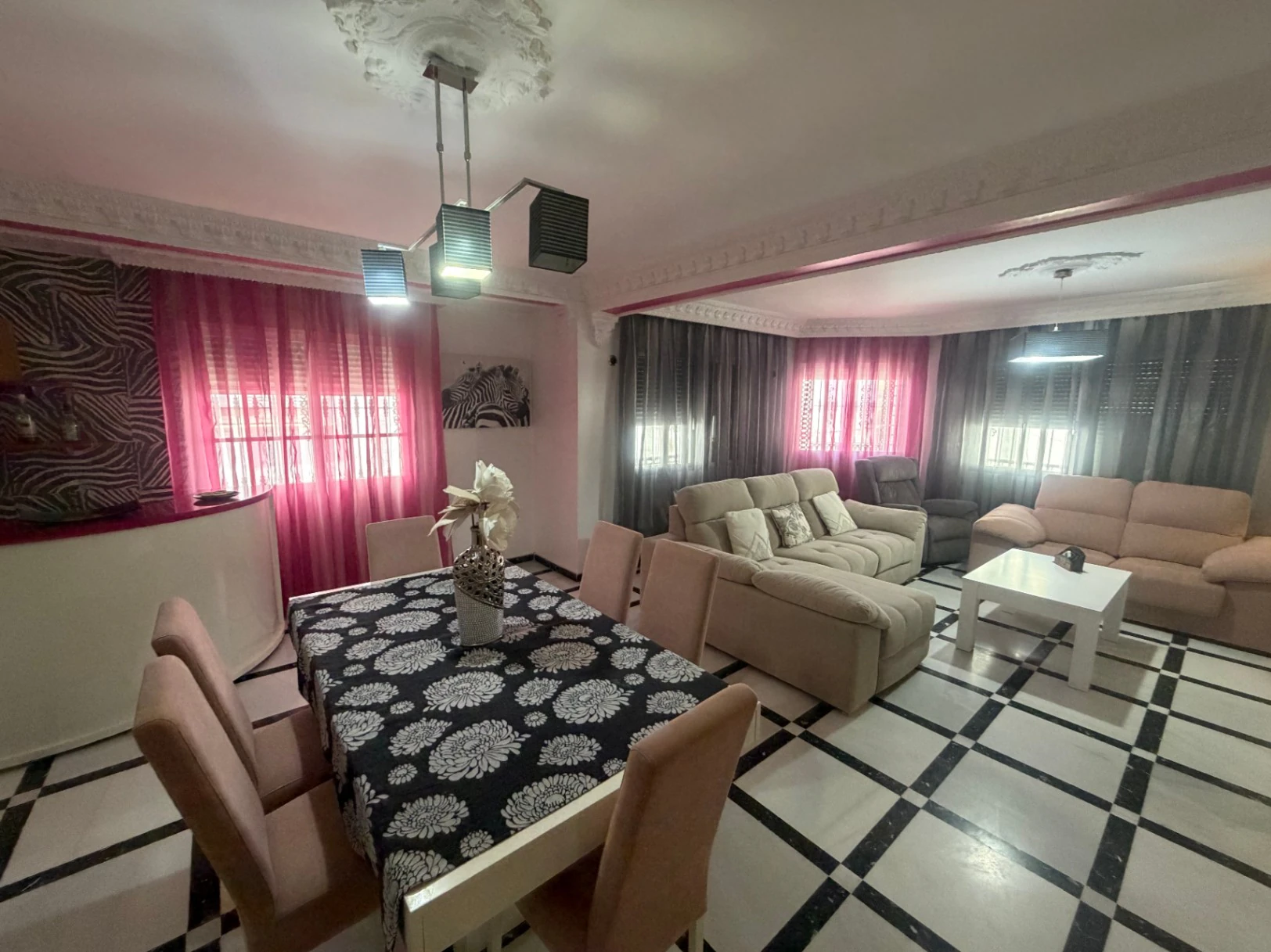 Exclusiva vivienda en el corazón de Barbate, a pasos del mar