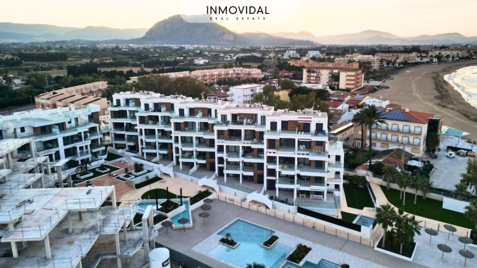Ático de lujo en las marinas Villa Romana