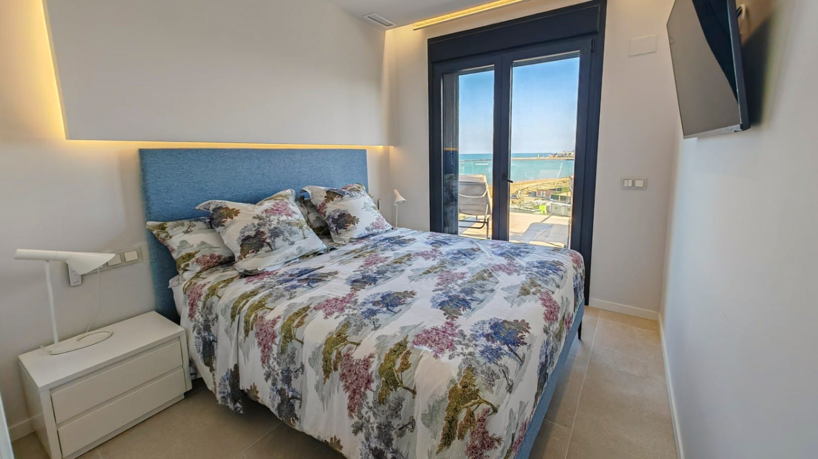 Ático de lujo en las marinas Villa Romana