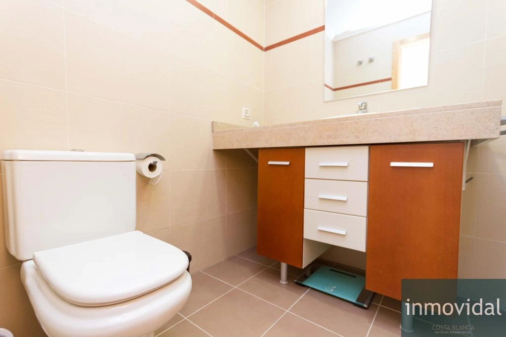 APARTAMENTO EN DEVESES 2 HABITACIONES