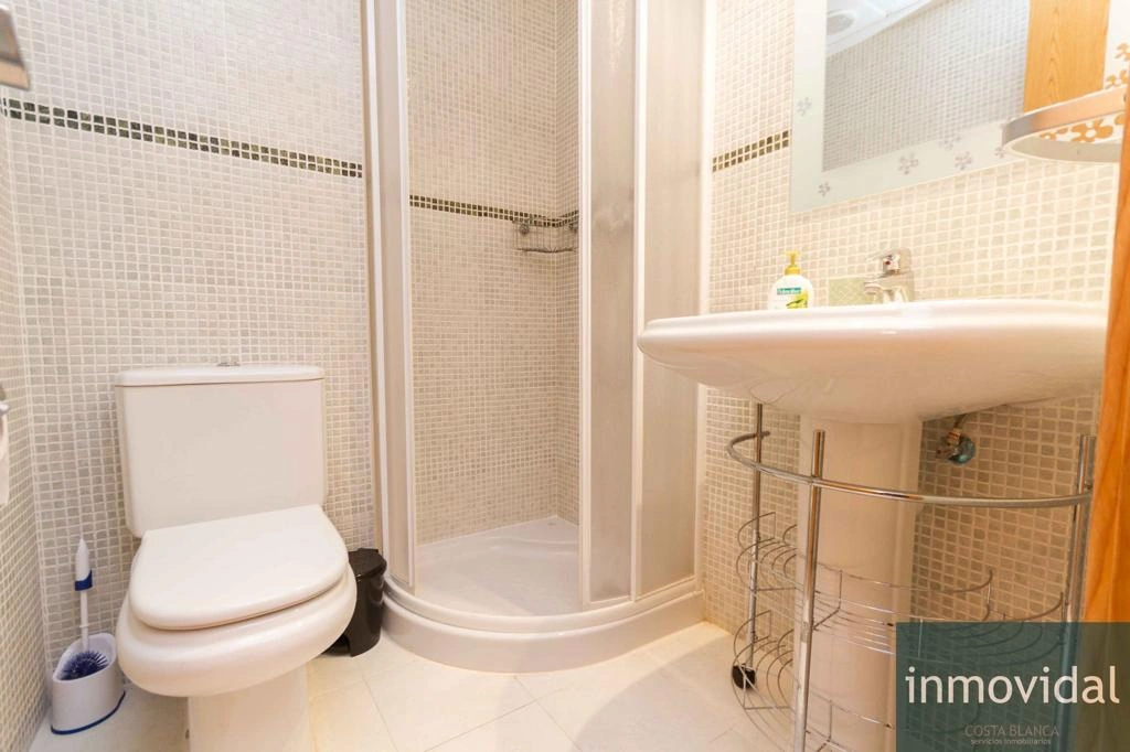 APARTAMENTO EN DEVESES 2 HABITACIONES