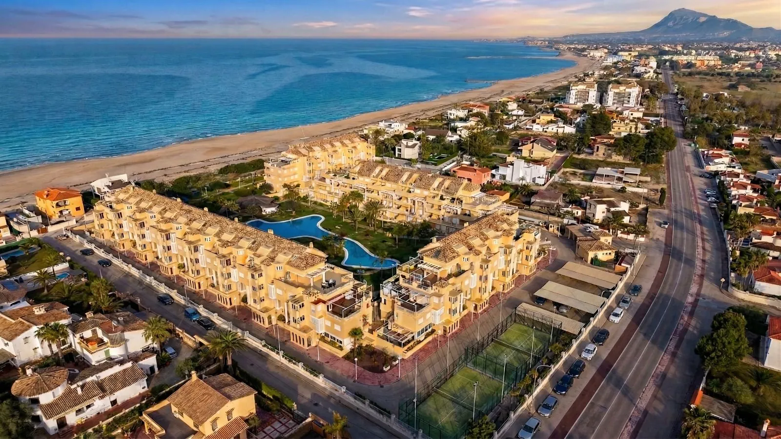 APARTAMENTO EN DEVESES 2 HABITACIONES