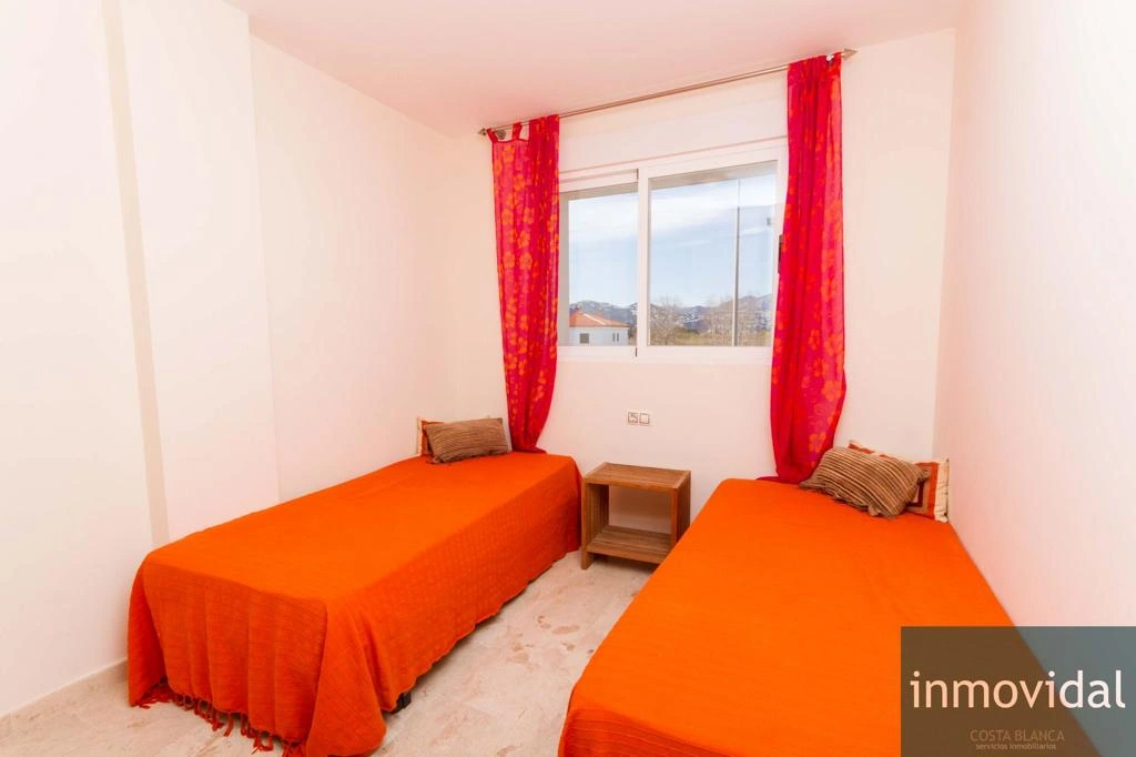 APARTAMENTO EN DEVESES 2 HABITACIONES