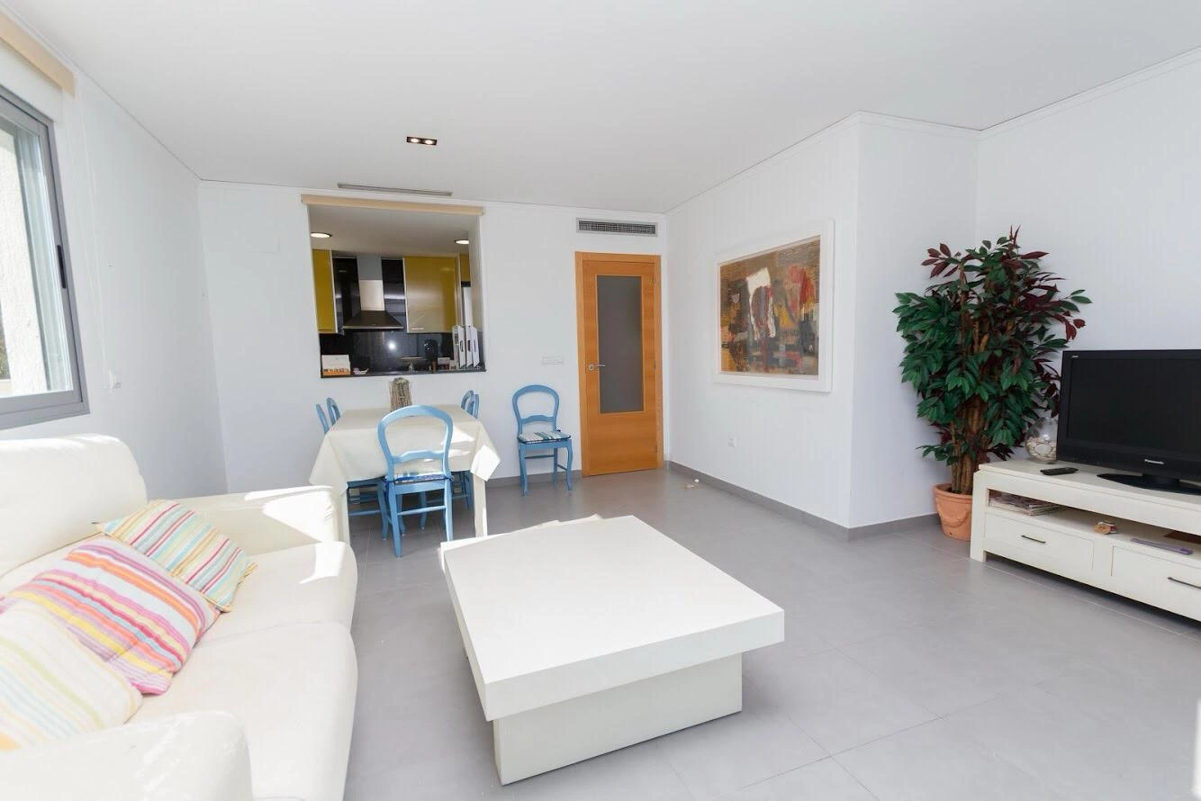 APARTAMENTO JARDINES LES DEVESES EN PRIMERA LINEA