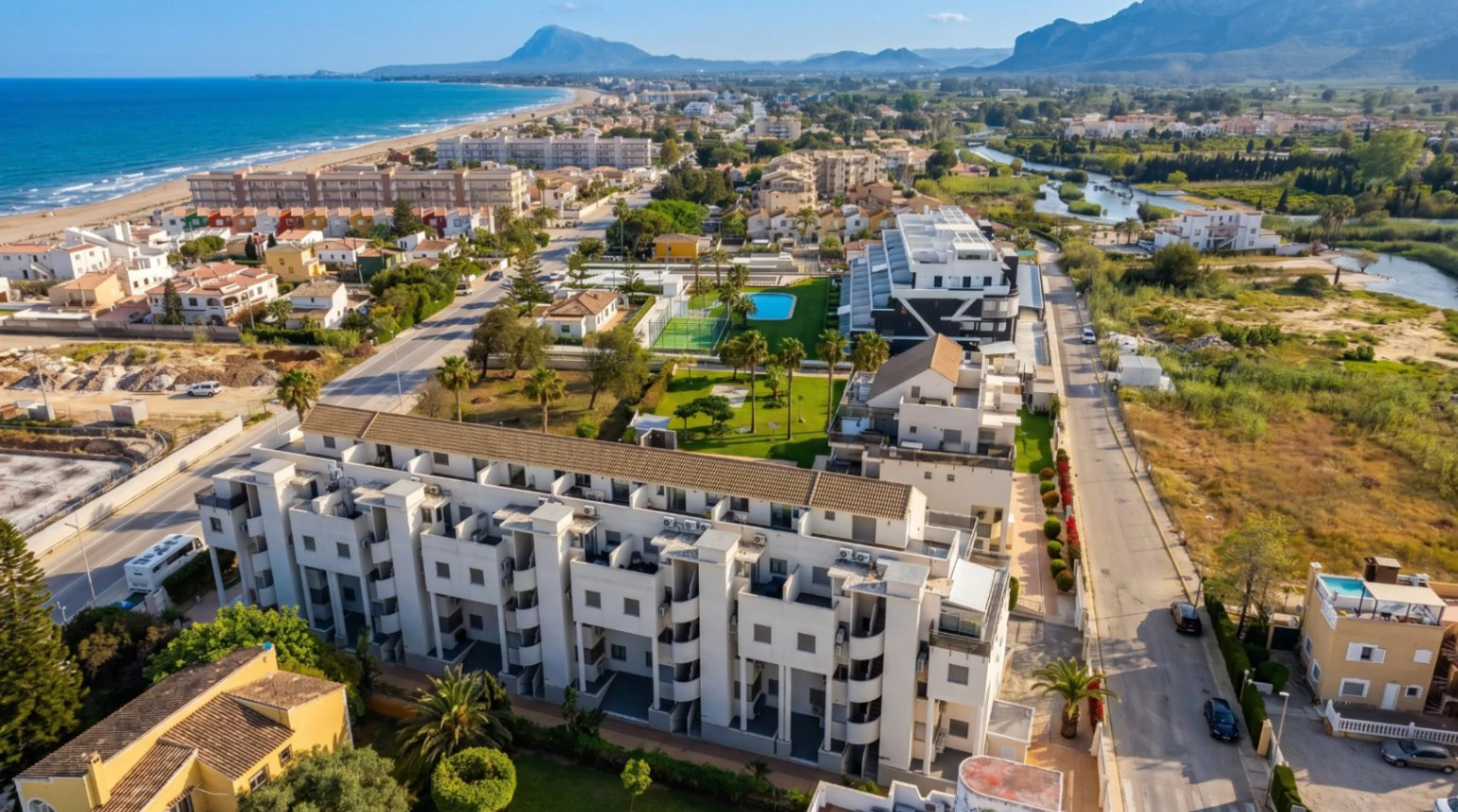 Alquiler de apartamento de 2 dormitorios en Denia, Las Marinas