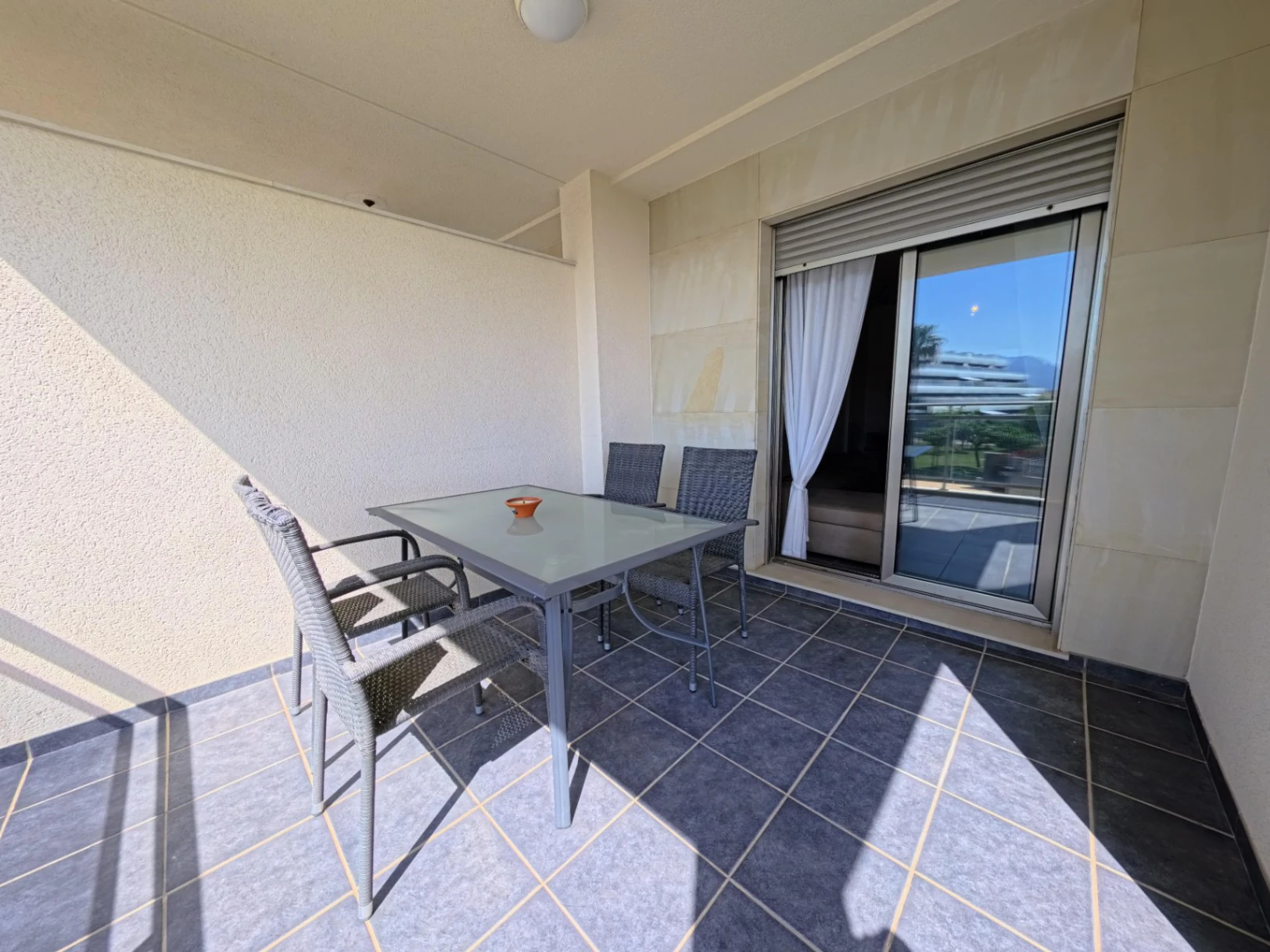 Alquiler de apartamento de 2 dormitorios en Denia, Las Marinas