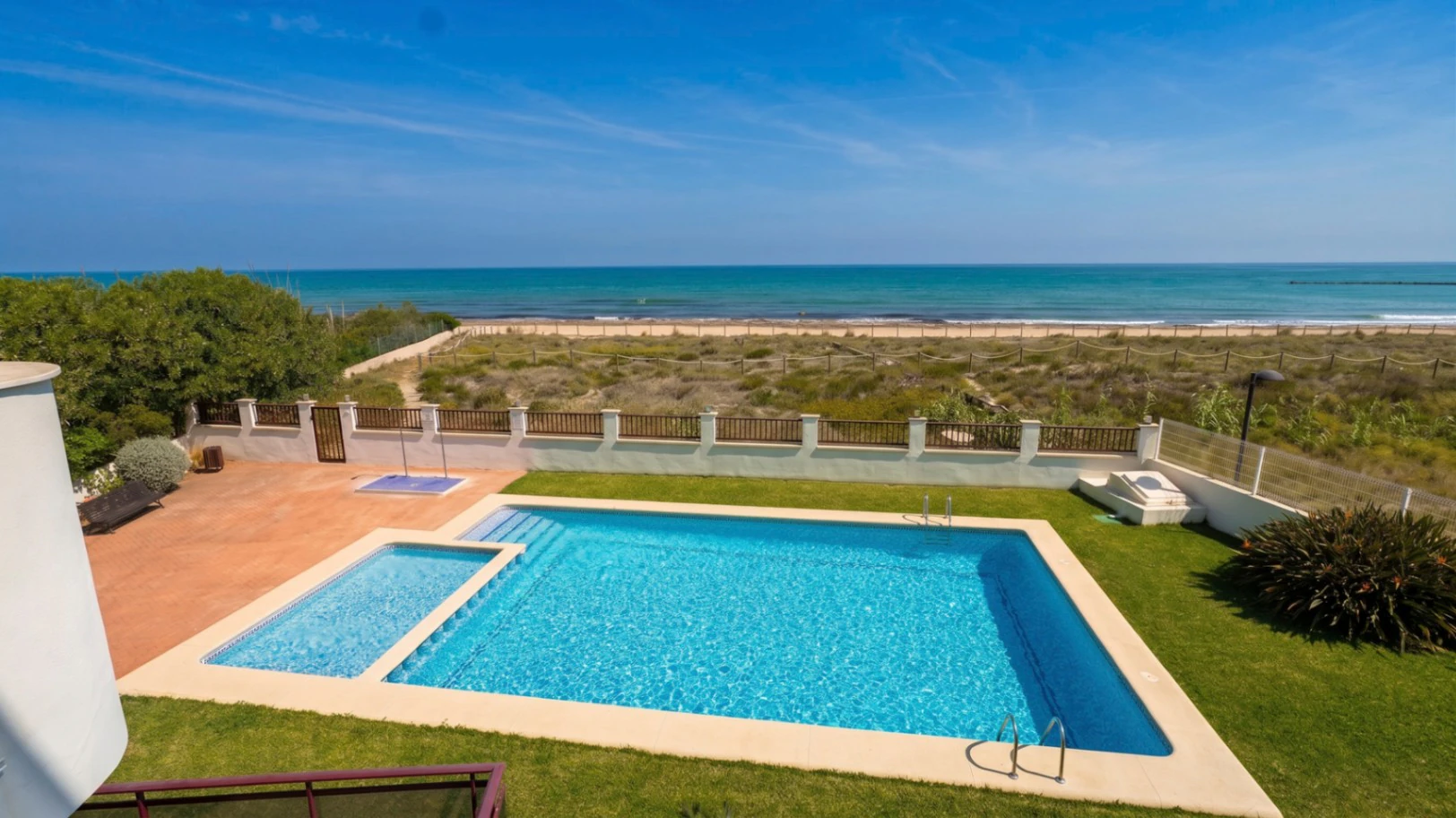Apartamento en primera línea de playa Deveses