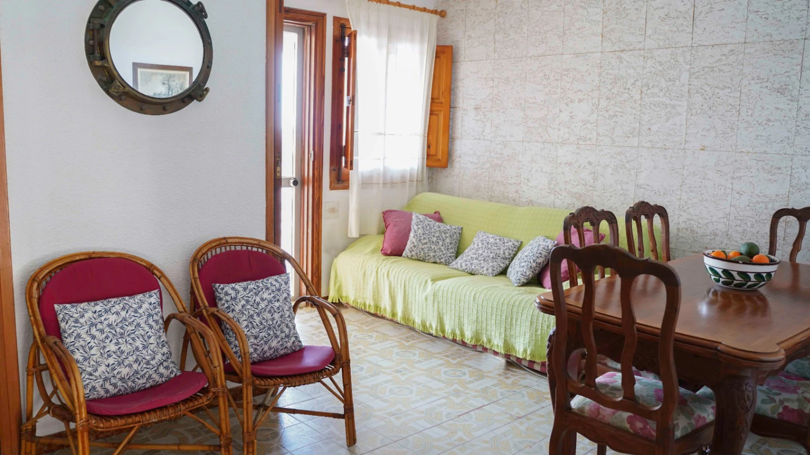 Villa frontal al Mar en Deveses