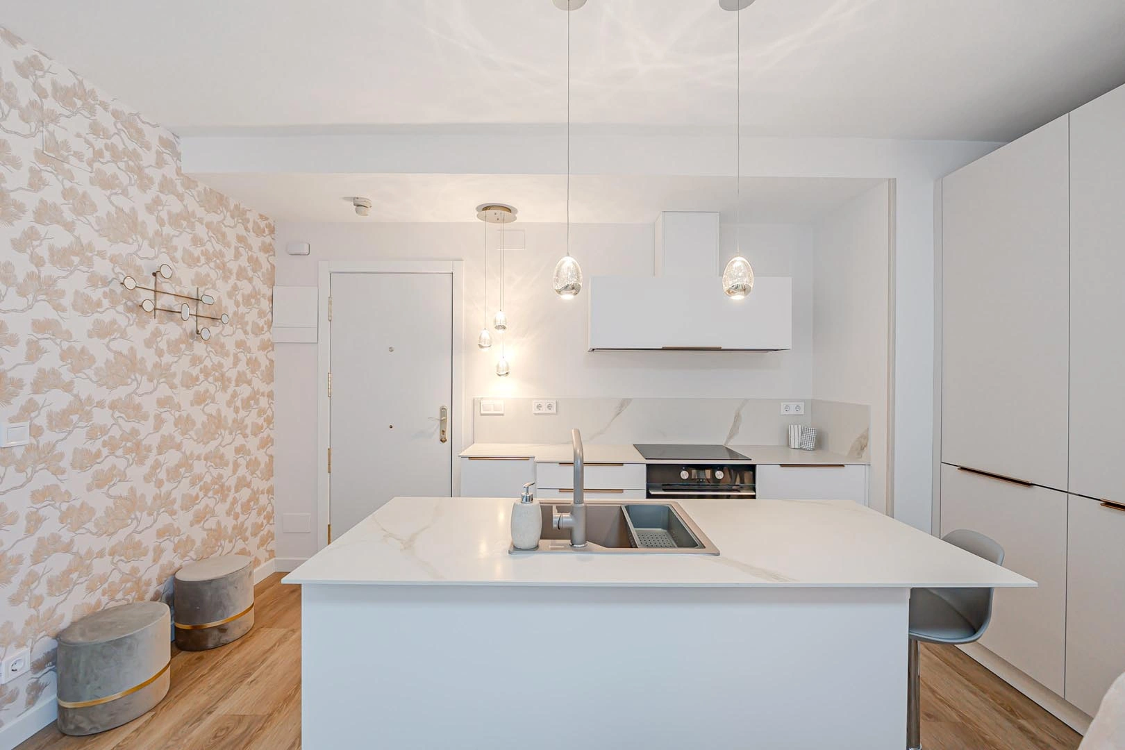 APARTAMENTO DE LUJO ALQUILER EN COLÓN