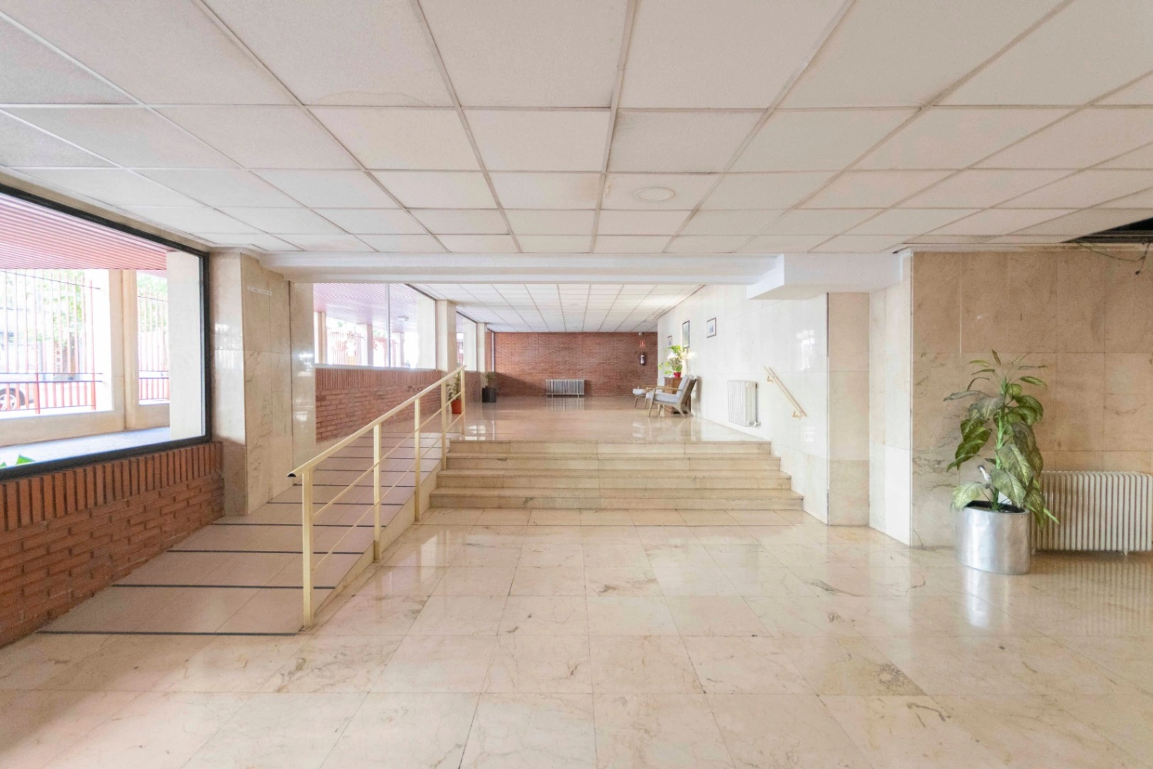 SLKA-ROMERO ROBLEDO - PISO EXTERIOR CON TERRAZA EN ARGUELLES
