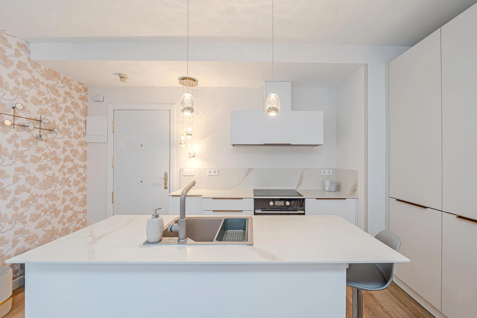 APARTAMENTO DE LUJO ALQUILER EN COLÓN
