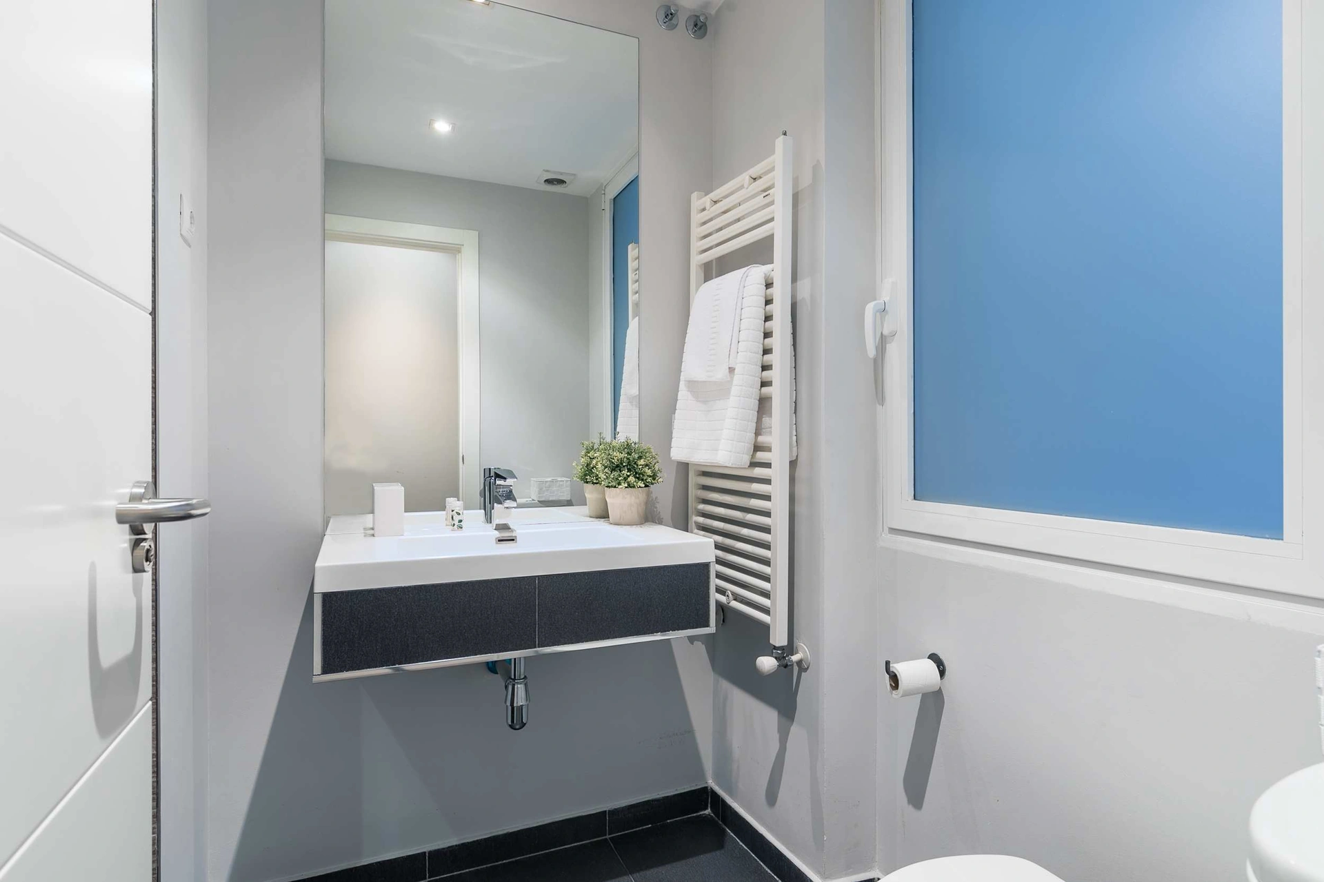 SLA-MM - Apartamento reformado de 2 dormitorios para alquiler corporativo
