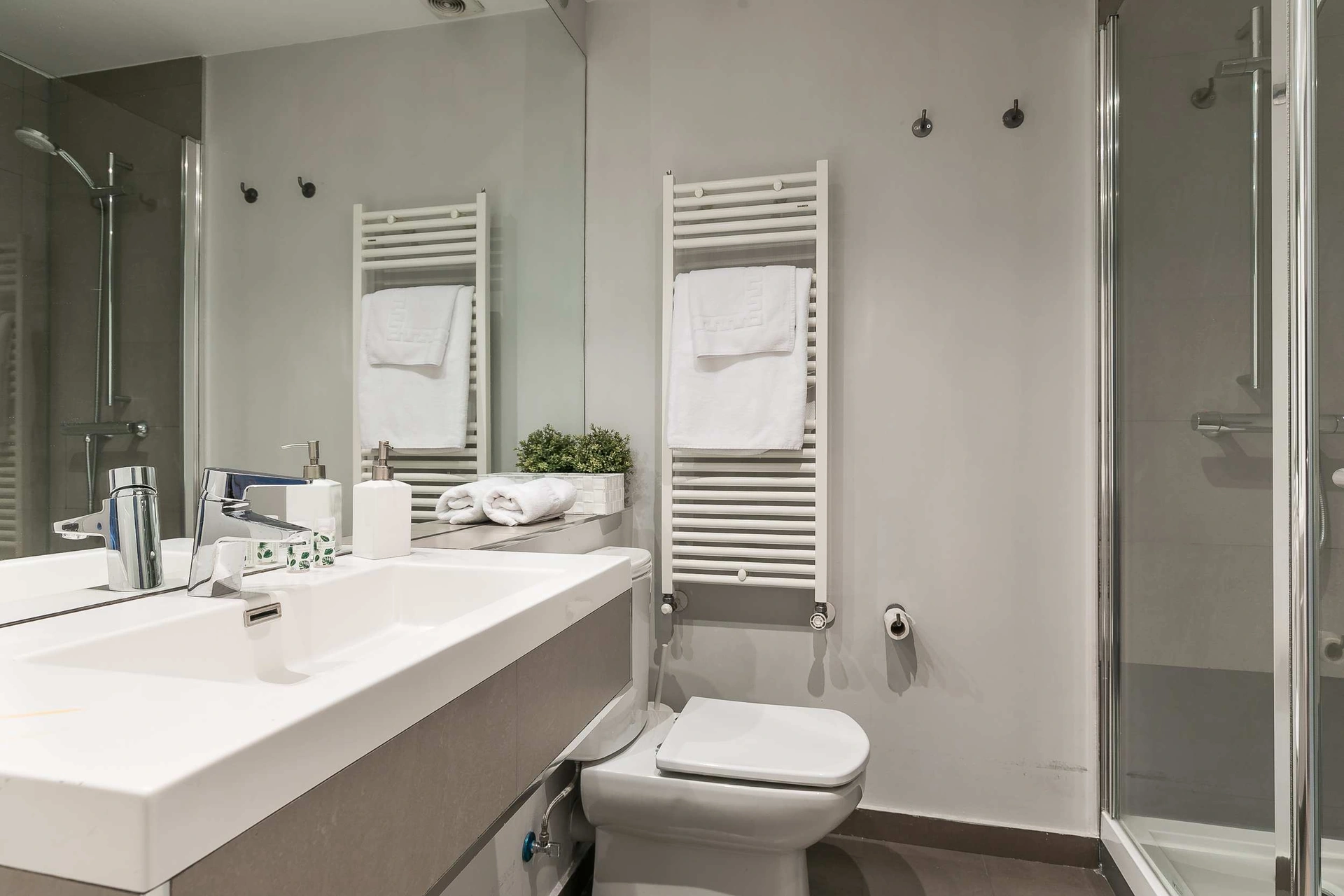 SLA-MM - Apartamento reformado de 2 dormitorios para alquiler corporativo