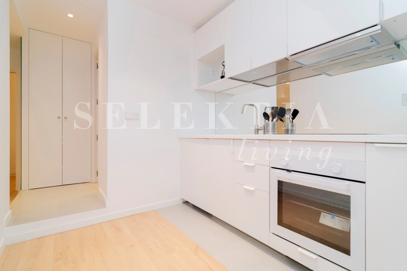 ESTUDIO REFORMADO EN CALLE SEGOVIA