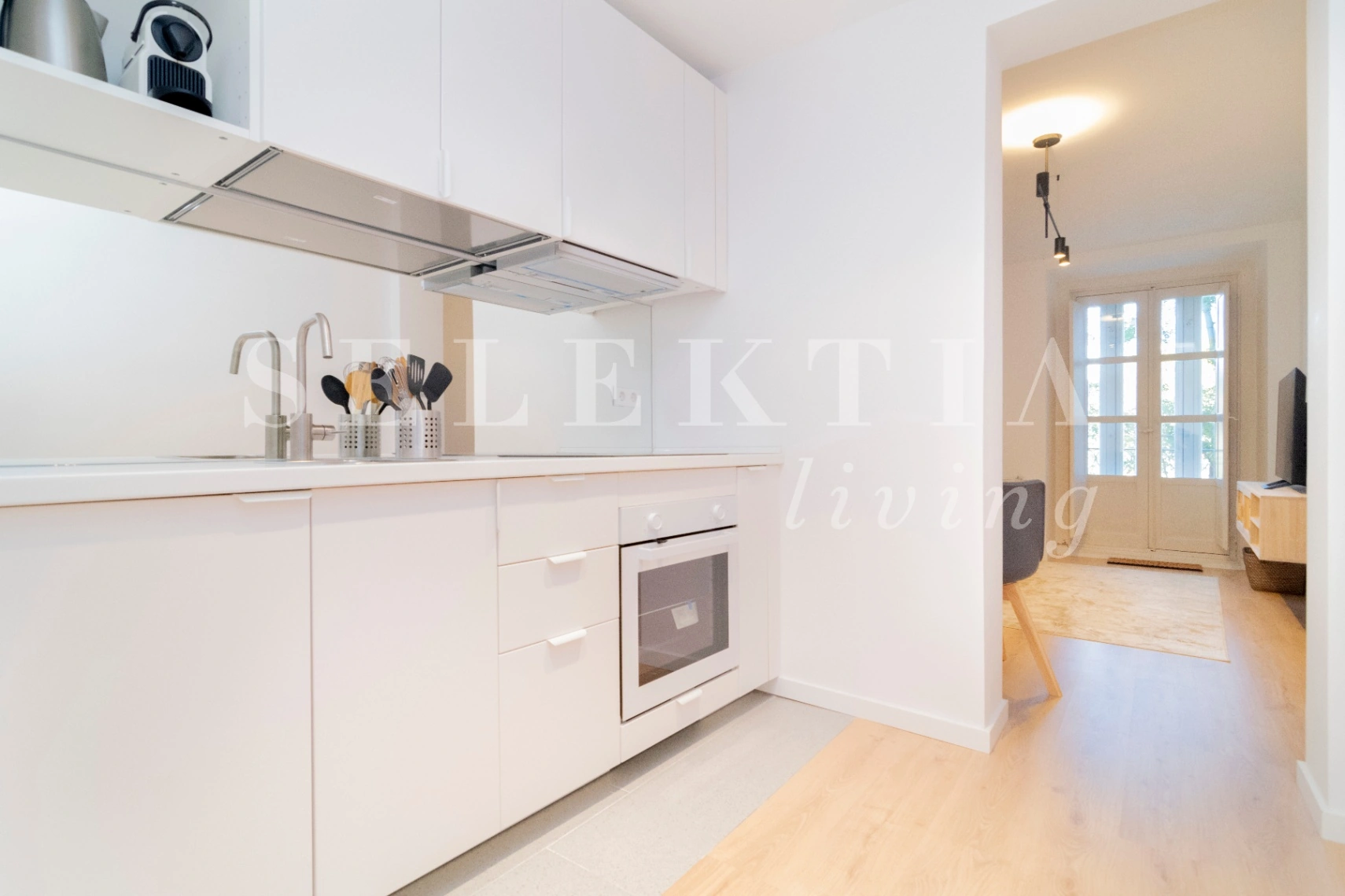 ESTUDIO REFORMADO EN CALLE SEGOVIA