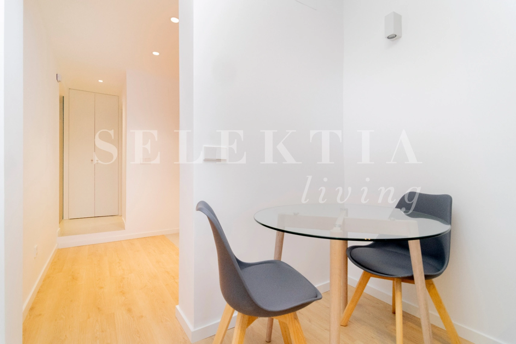 ESTUDIO REFORMADO EN CALLE SEGOVIA