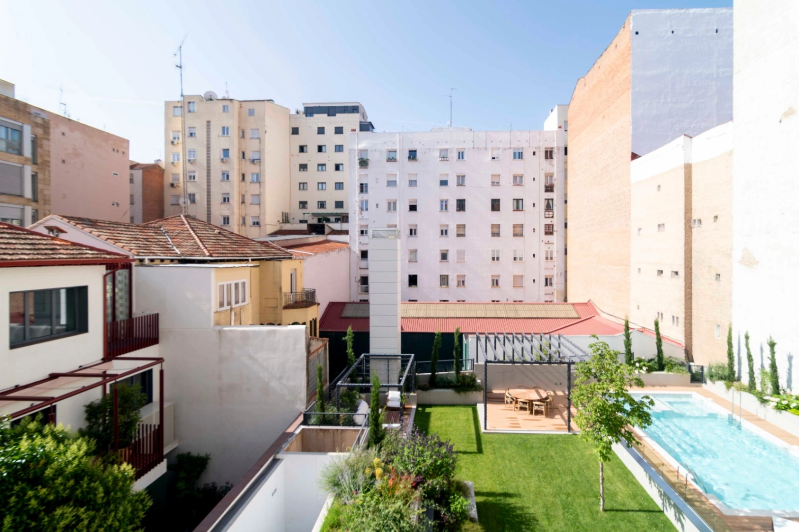 SLKA-PADILLA2 - ALQUILER PISO EXTERIOR CON PISCINA EN LA CALLE PADILLA (BARRIO SALAMANCA)