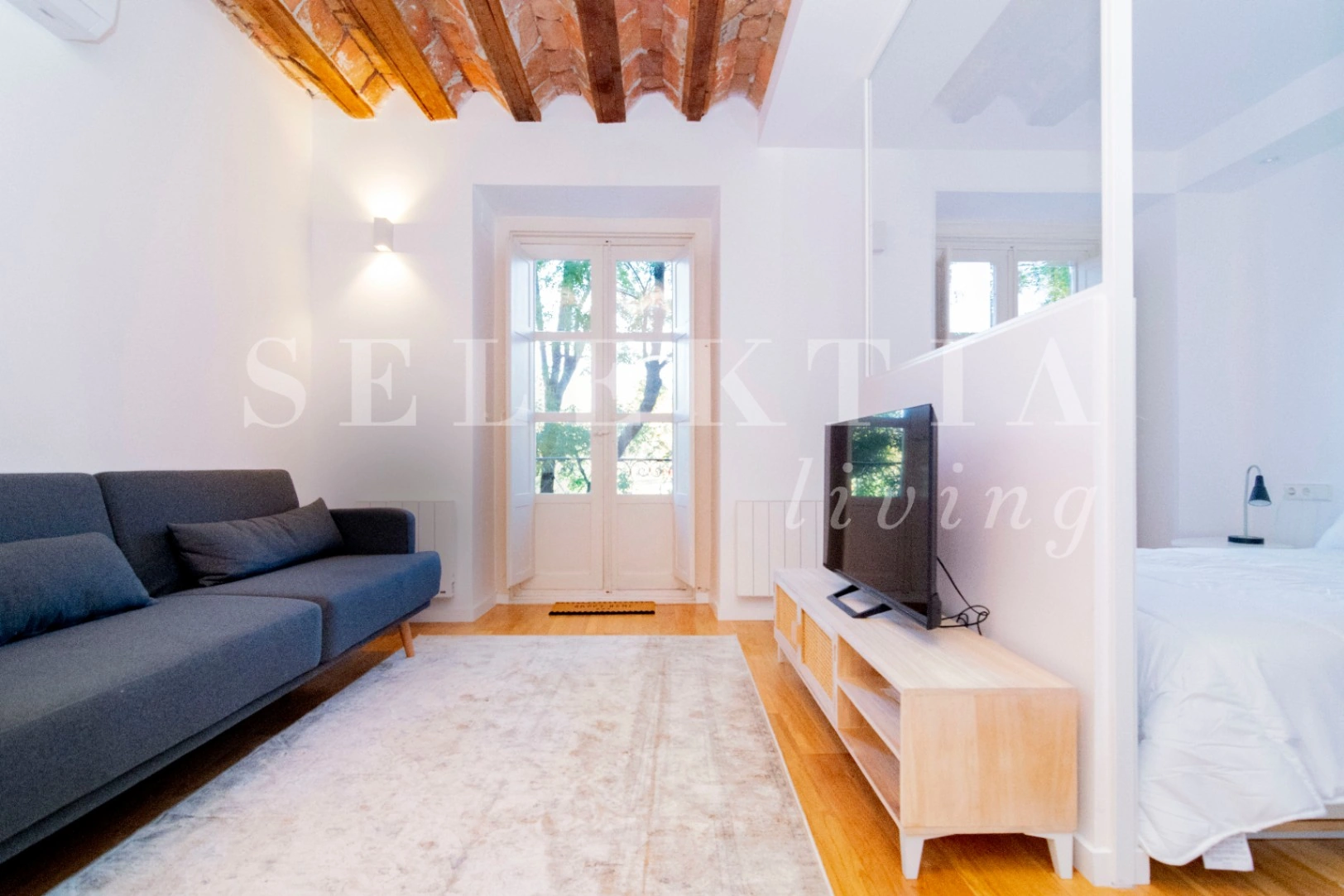 APARTAMENTO REFORMADO EXTERIOR CALLE SEGOVIA