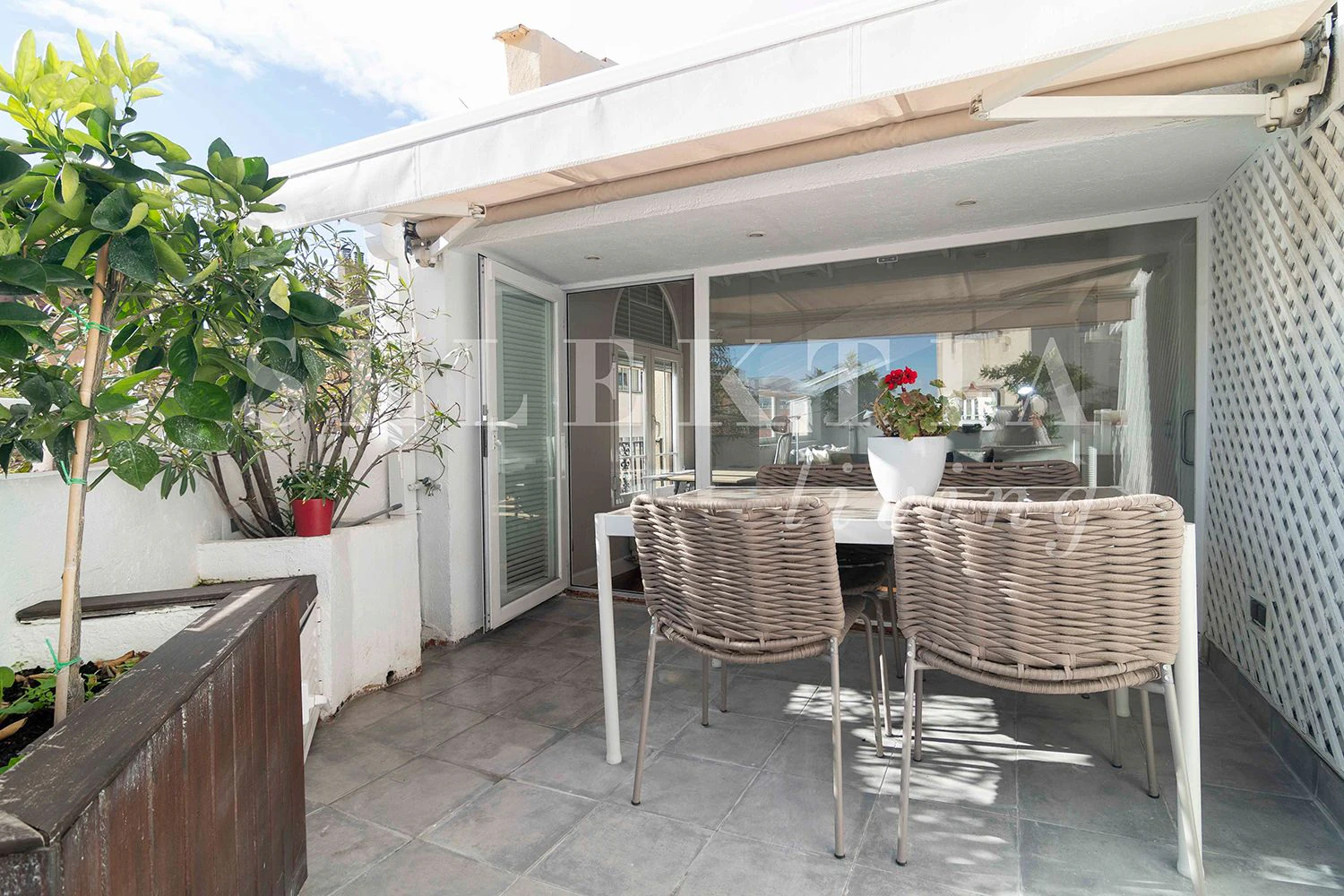 SLKA-CRISTOBAL BORDIU - PISO EXTERIOR CON TERRAZA EN ALQUILER CHAMBERÍ