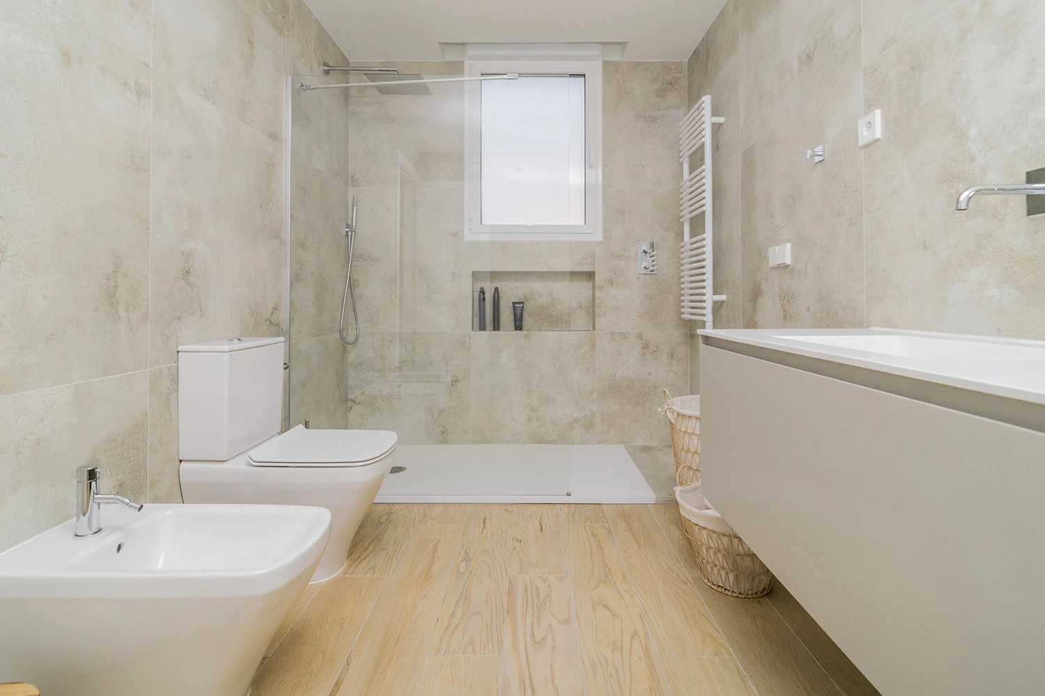 SLON-VB - Exclusivo chalet de nueva construcción con piscina y garaje