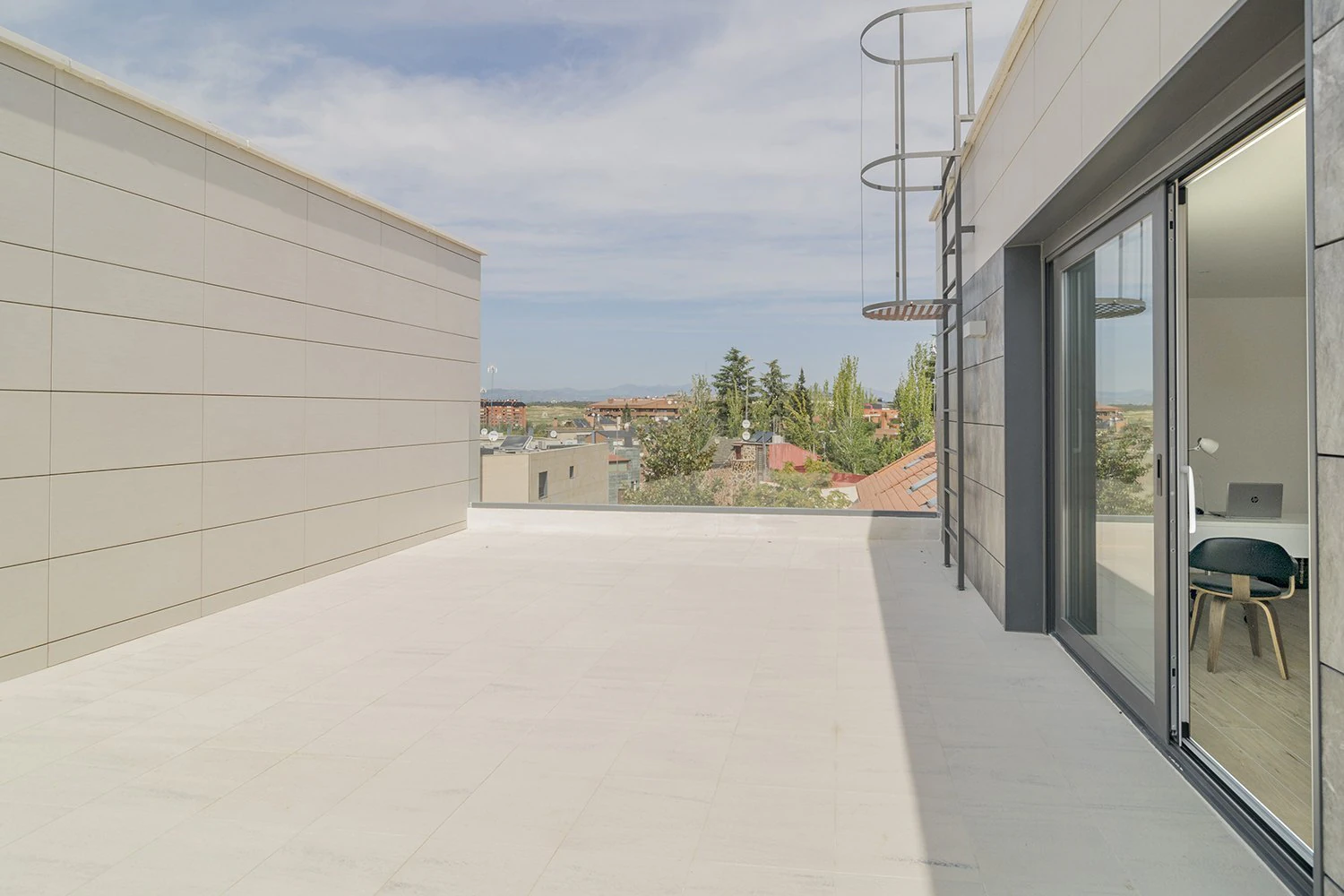 SLON-VB - Exclusivo chalet de nueva construcción con piscina y garaje