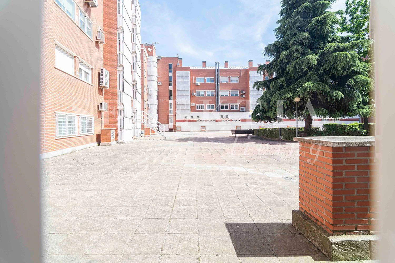 ESTUPENDO PISO EXTERIOR EN ALQUILER DE TRES HABITACIONES  EN  MORATALAZ
