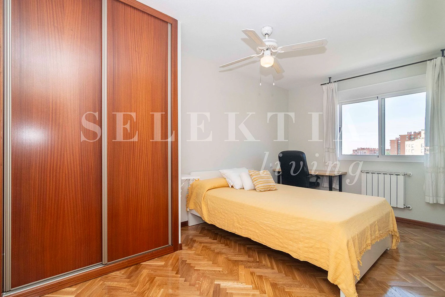 ESTUPENDO PISO EXTERIOR EN ALQUILER DE TRES HABITACIONES  EN  MORATALAZ