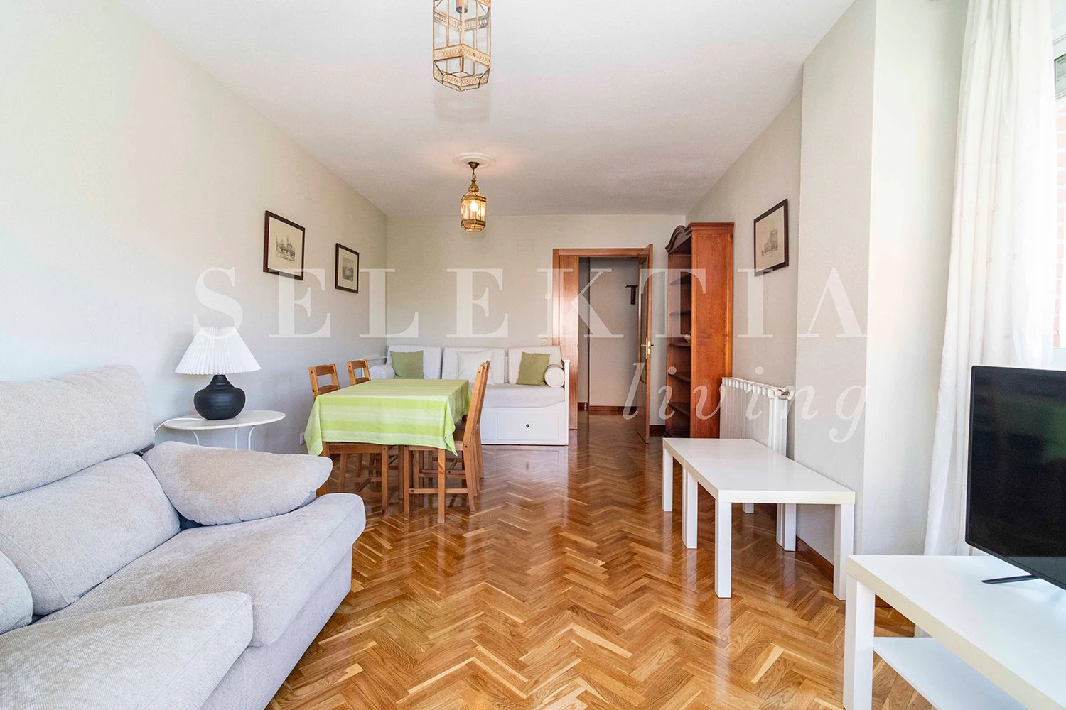 ESTUPENDO PISO EXTERIOR EN ALQUILER DE TRES HABITACIONES  EN  MORATALAZ
